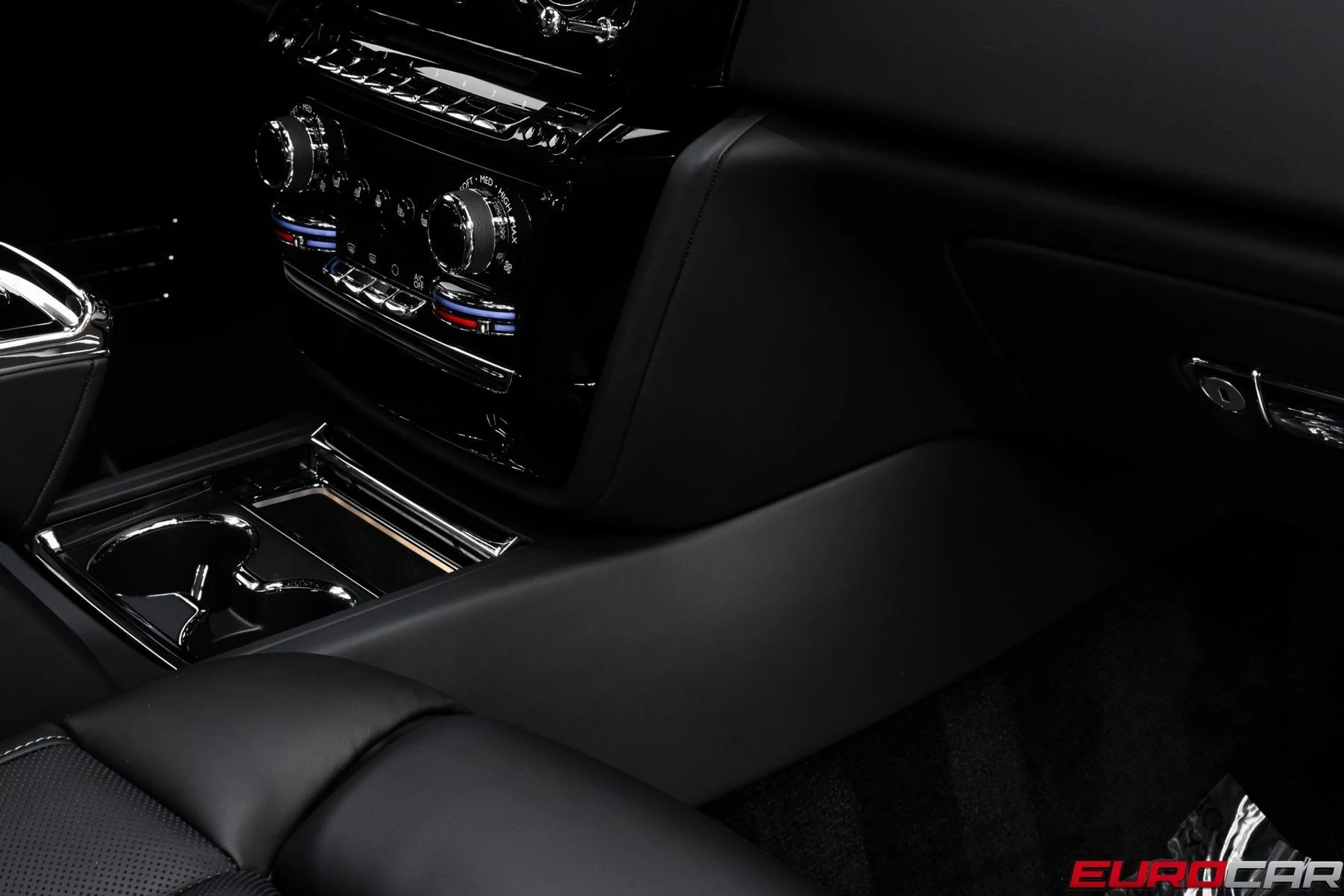 mph034_2665934509_image_35_c665269e57