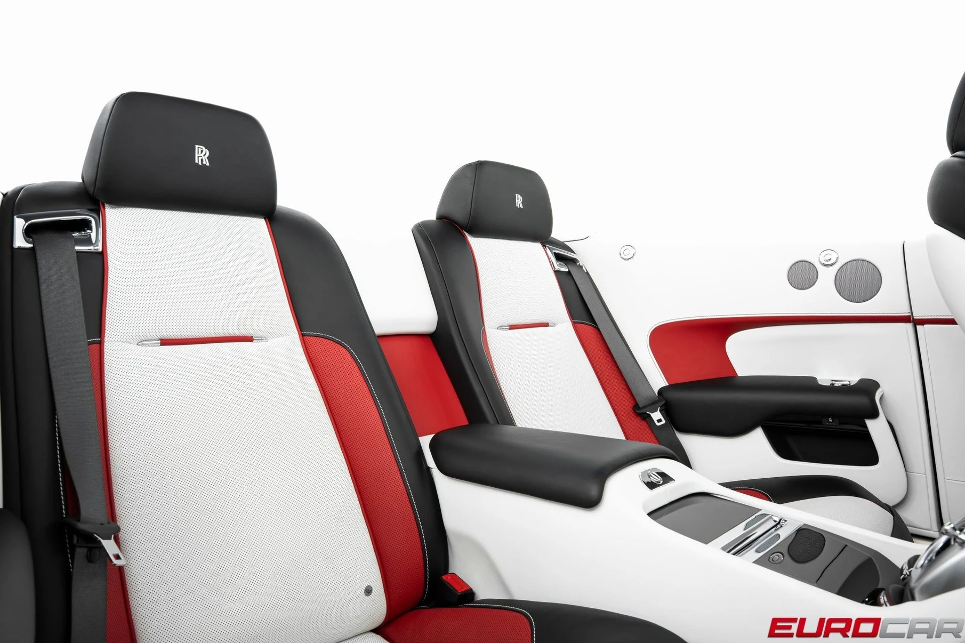 mph034_2668888073_image_35_51c8a1d9ae