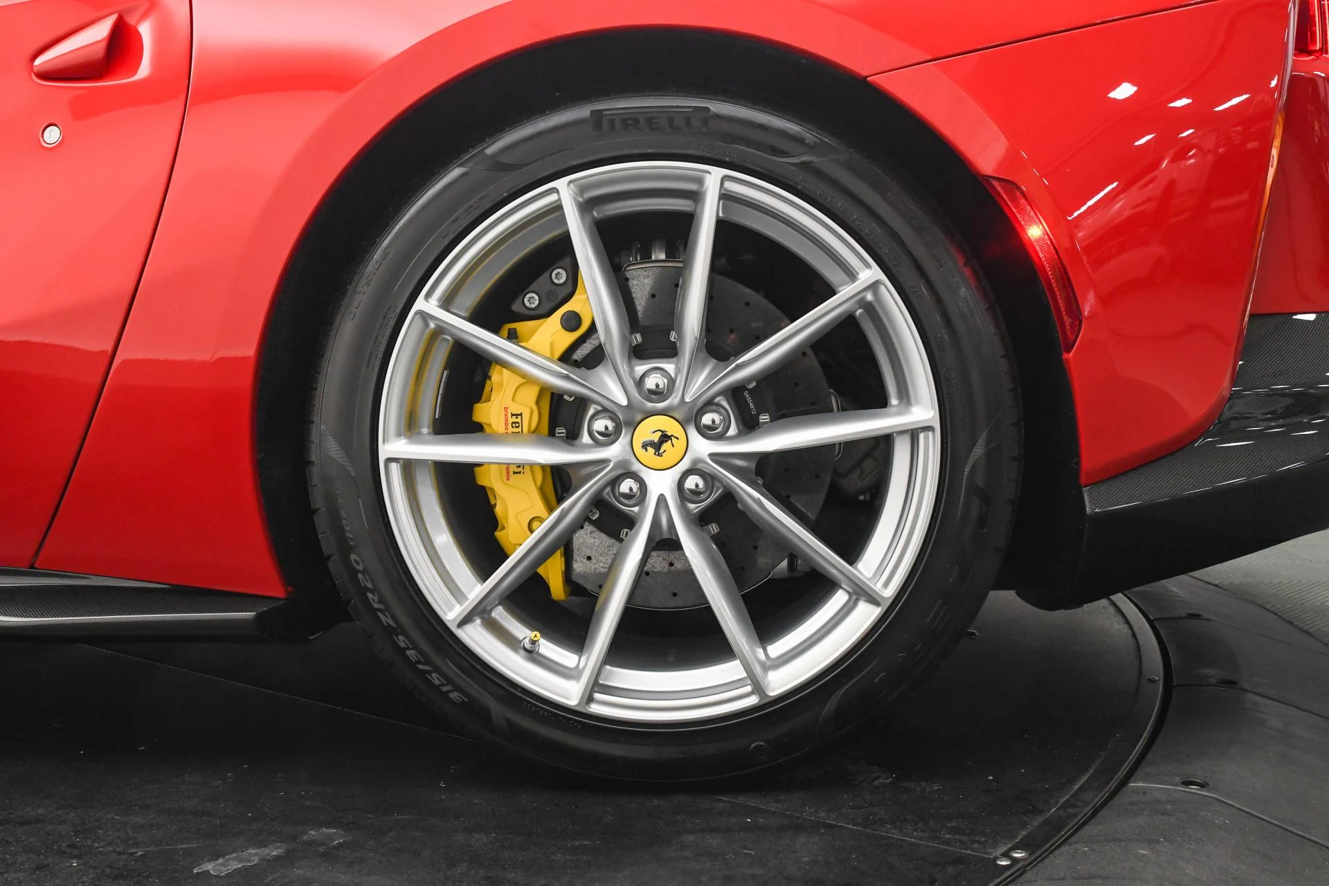 mph034_2691920290_Used_2021_Ferrari_812_GTS_1753257428_ea002dcede