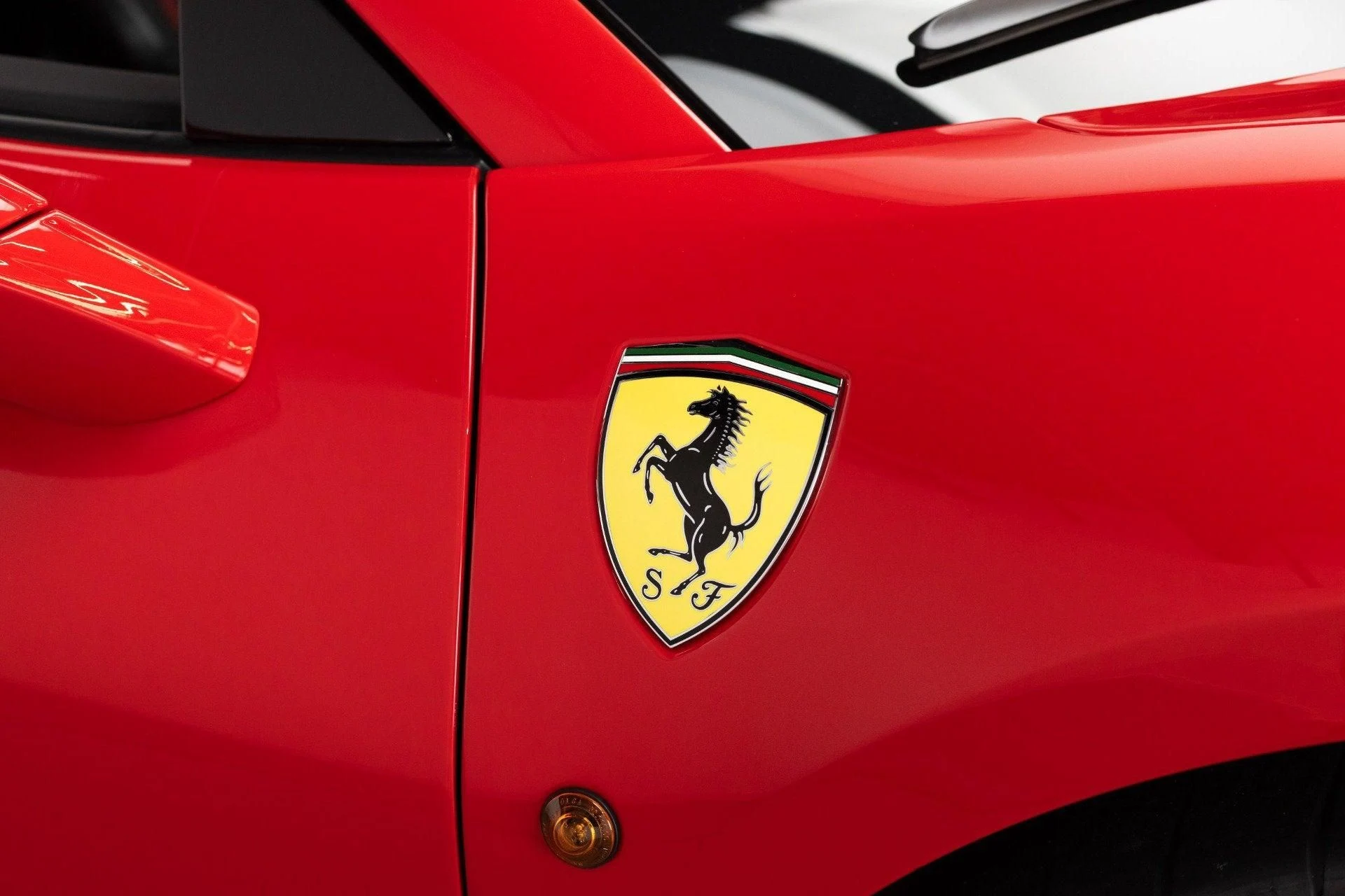 mph034_2701748496_Used_2020_Ferrari_488_Pista_Spider_1782826886_0420d0121b