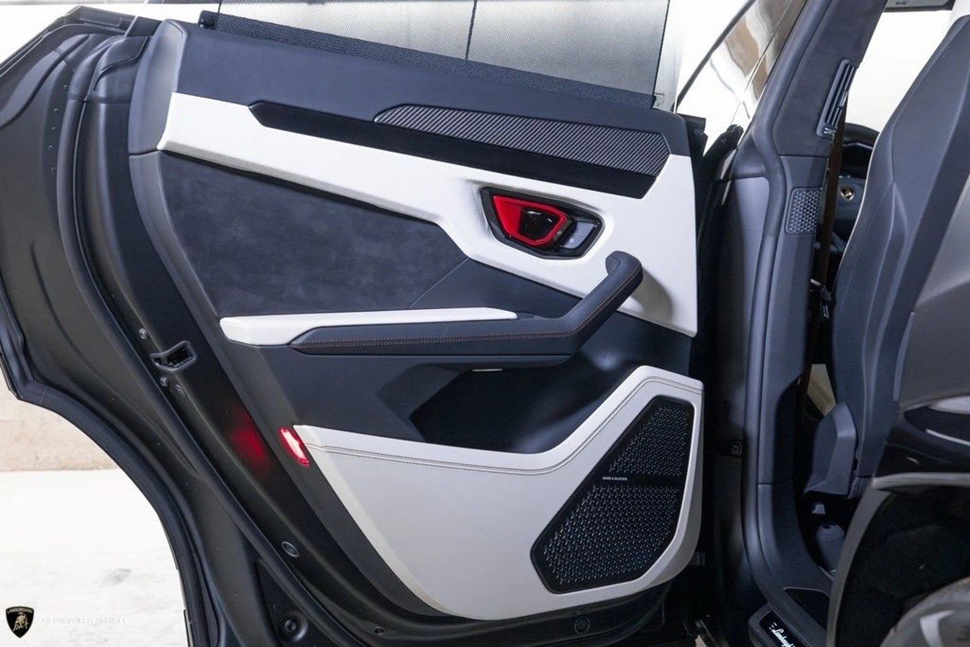 mph034_2704387039_4a56f4f7963afdb71e6af70e77262529x_ee64b9bd4c