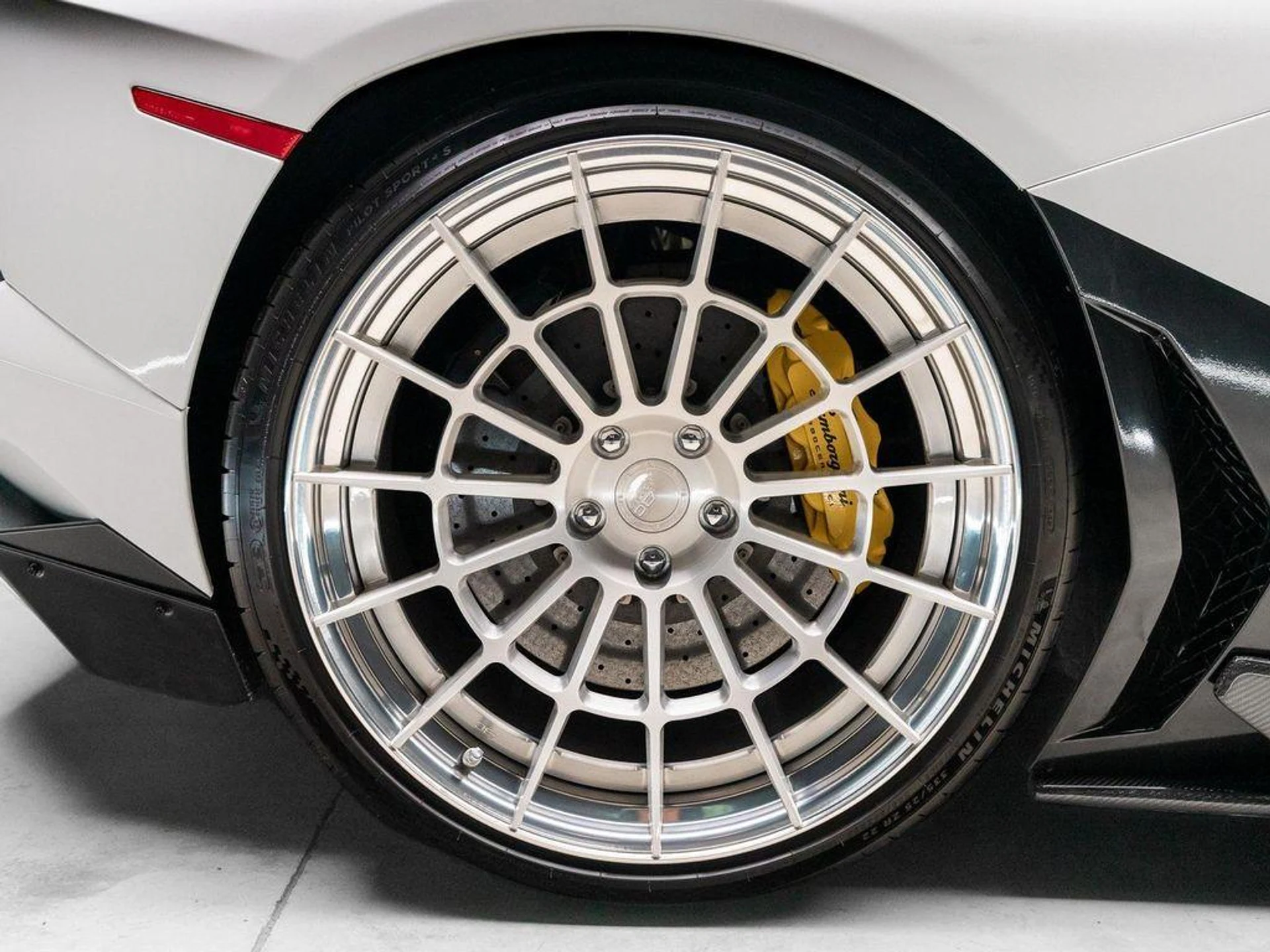 mph034_2710040742_k_B9fxu_Bss_Ah79qtz0slzvb_O5_RCY_be33972cf8