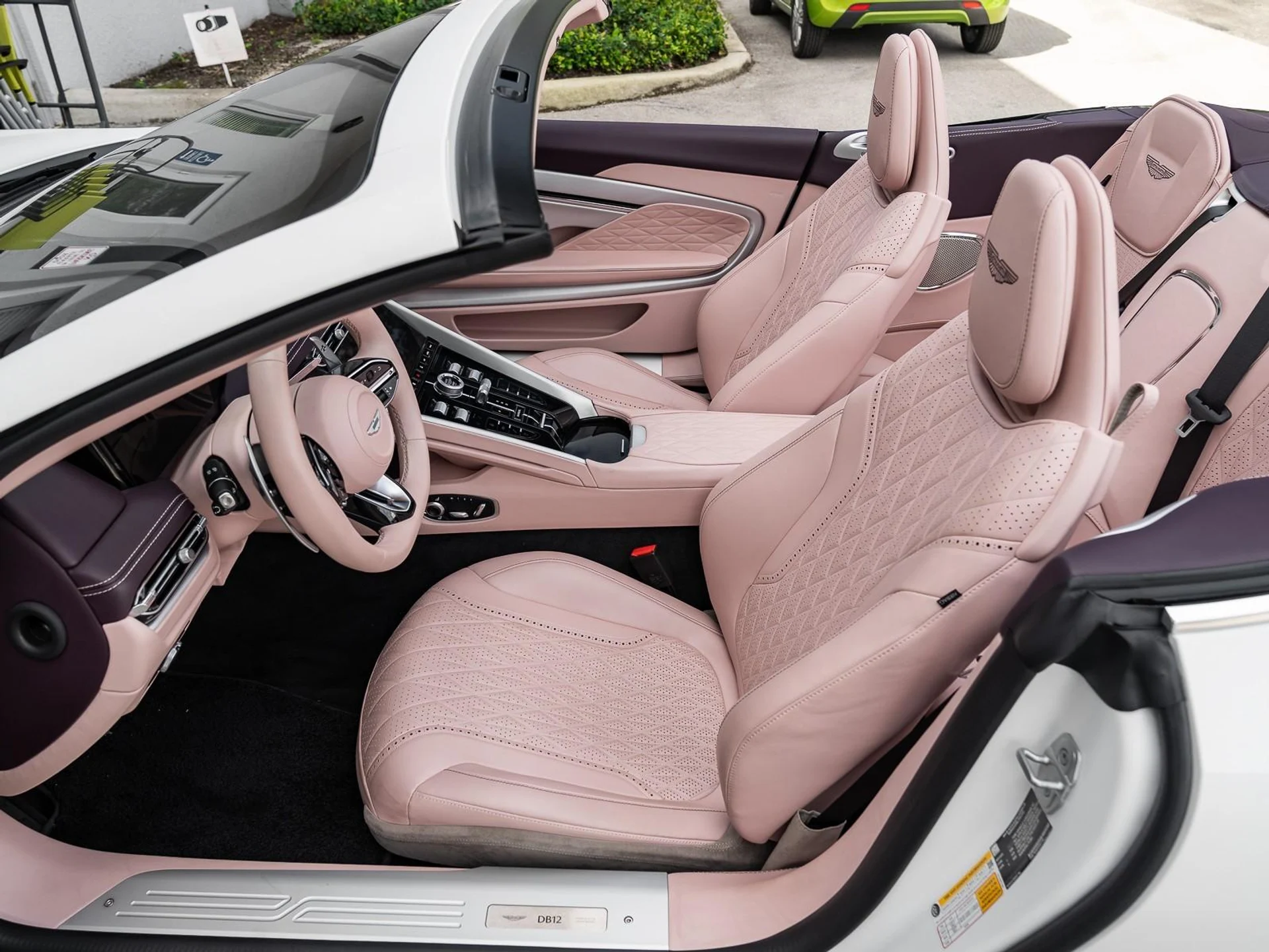 mph034_2716501425_Used_2025_Aston_Martin_DB_12_1761167161_284095e2dd