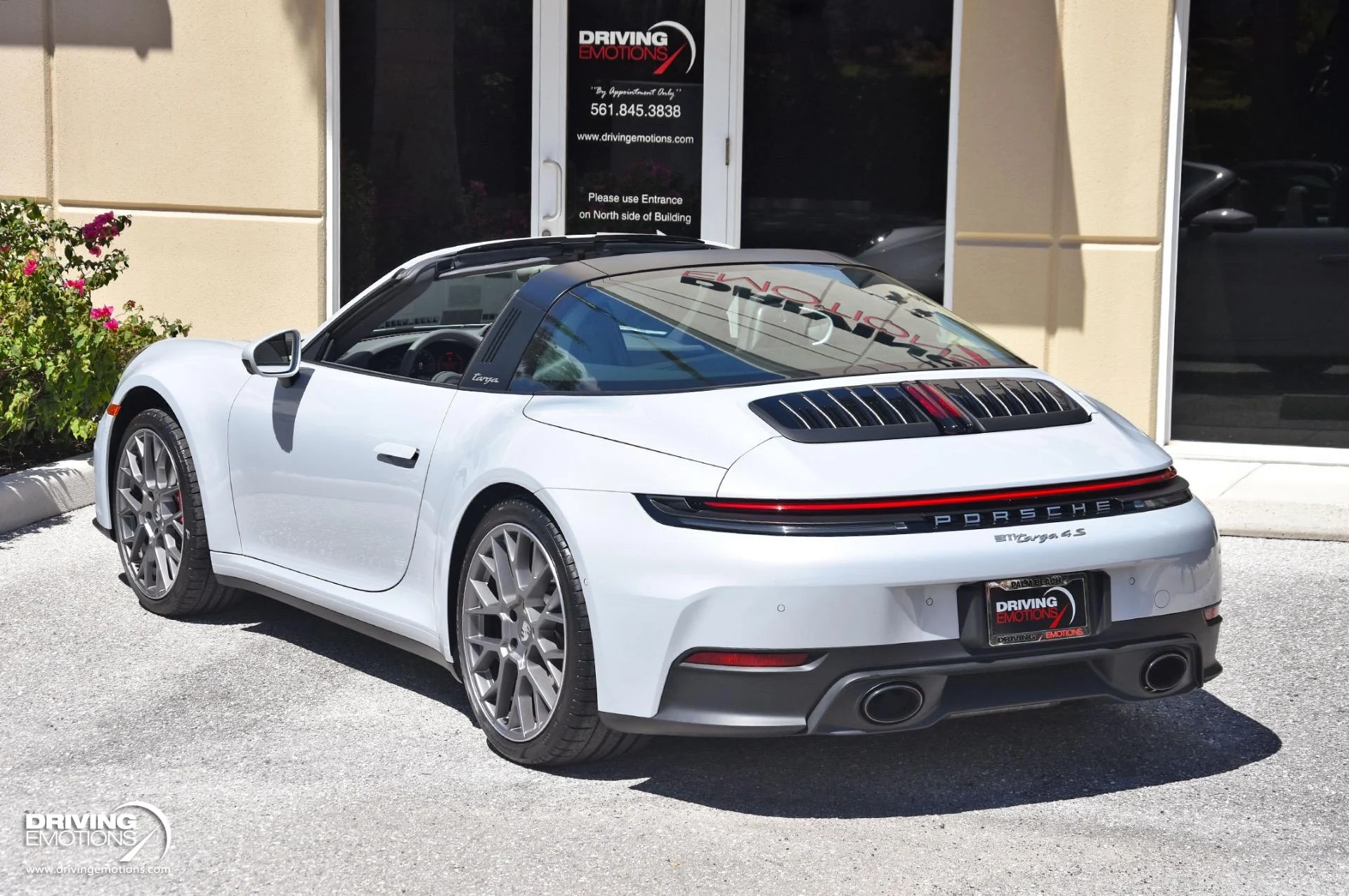 mph034_2717316251_898_p35_l_8a67e4f818