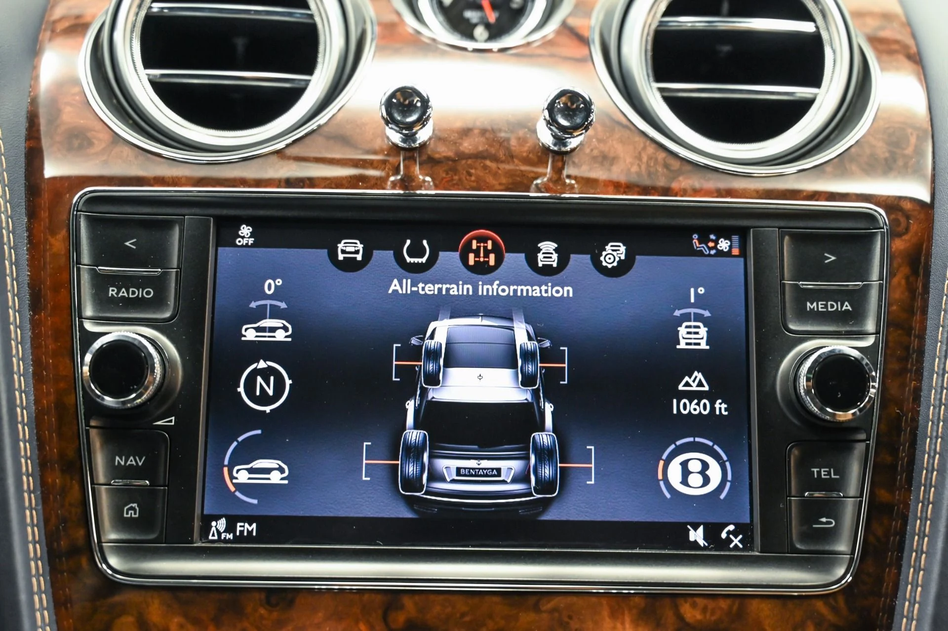 mph034_272474712_Used_2018_Bentley_Bentayga_W12_1749249697_6a09a47130