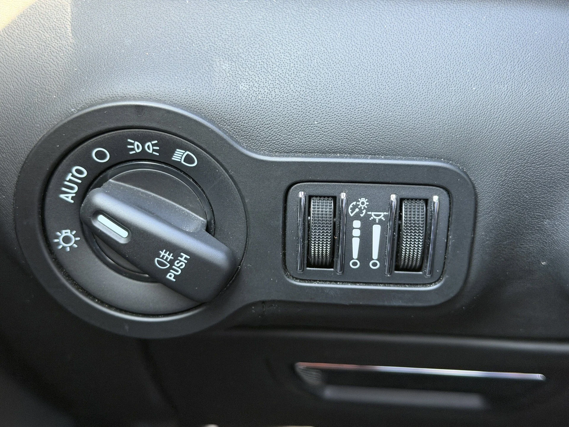 mph034_2731501864_1b6c57c3e4696de0101fe7e02c07832ex_e63addc73b