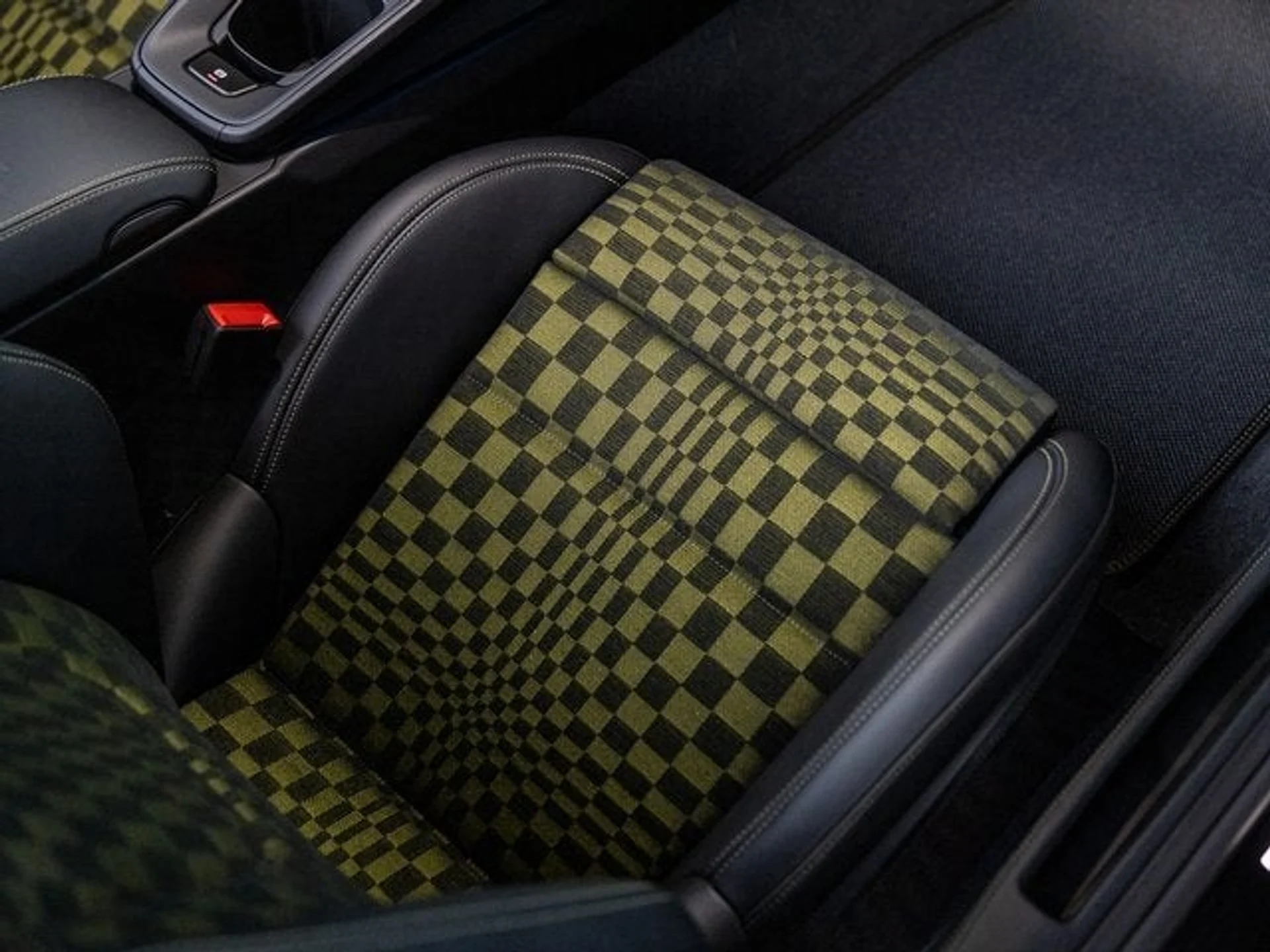 mph034_2738803844_35_d68671a577