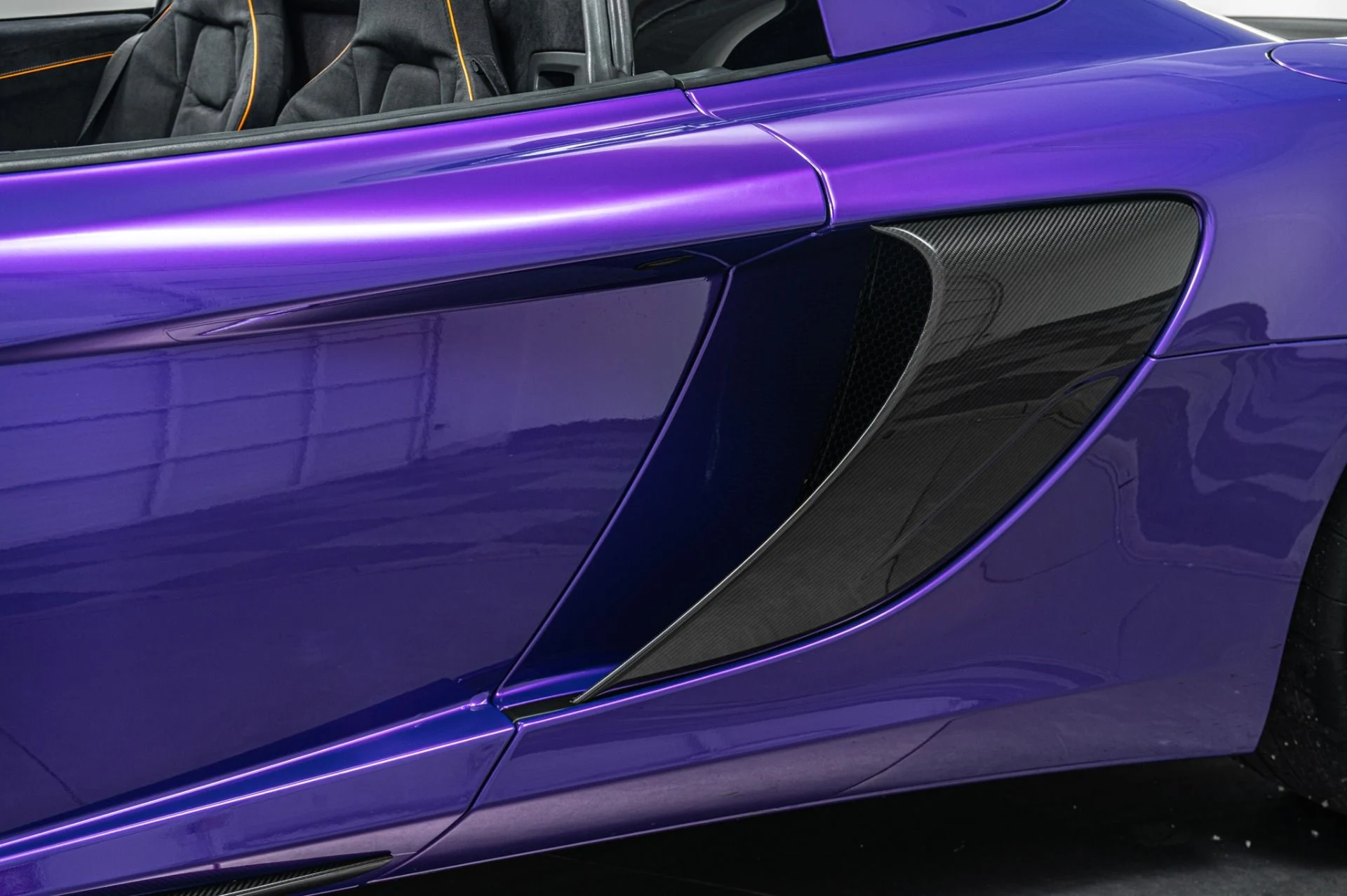 mph034_2763249949_Used_2016_Mc_Laren_650_S_Spyder_Full_Purple_Pearl_Wrap_Extensive_Carbon_Fiber_1783540867_9987b34fc5