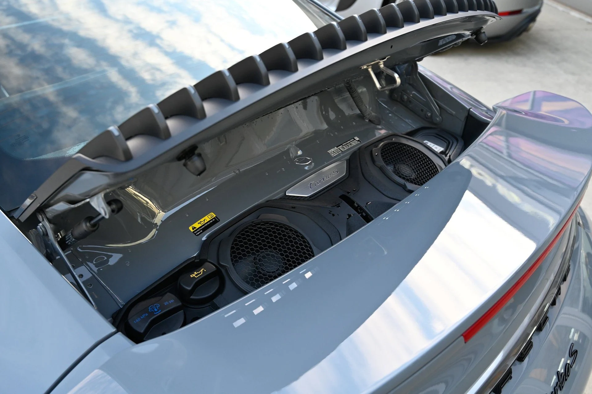 mph034_2765805882_ee5606f552eb4688bb24ccc0c887cfa1_414a51b89c