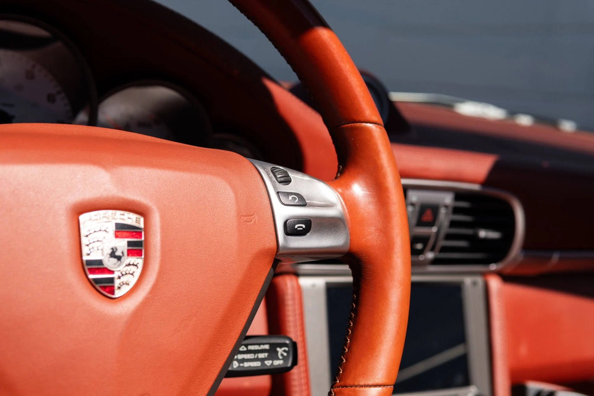 mph034_2774393756_Used_2006_Porsche_911_Carrera_S_1770441608_51195ef9aa