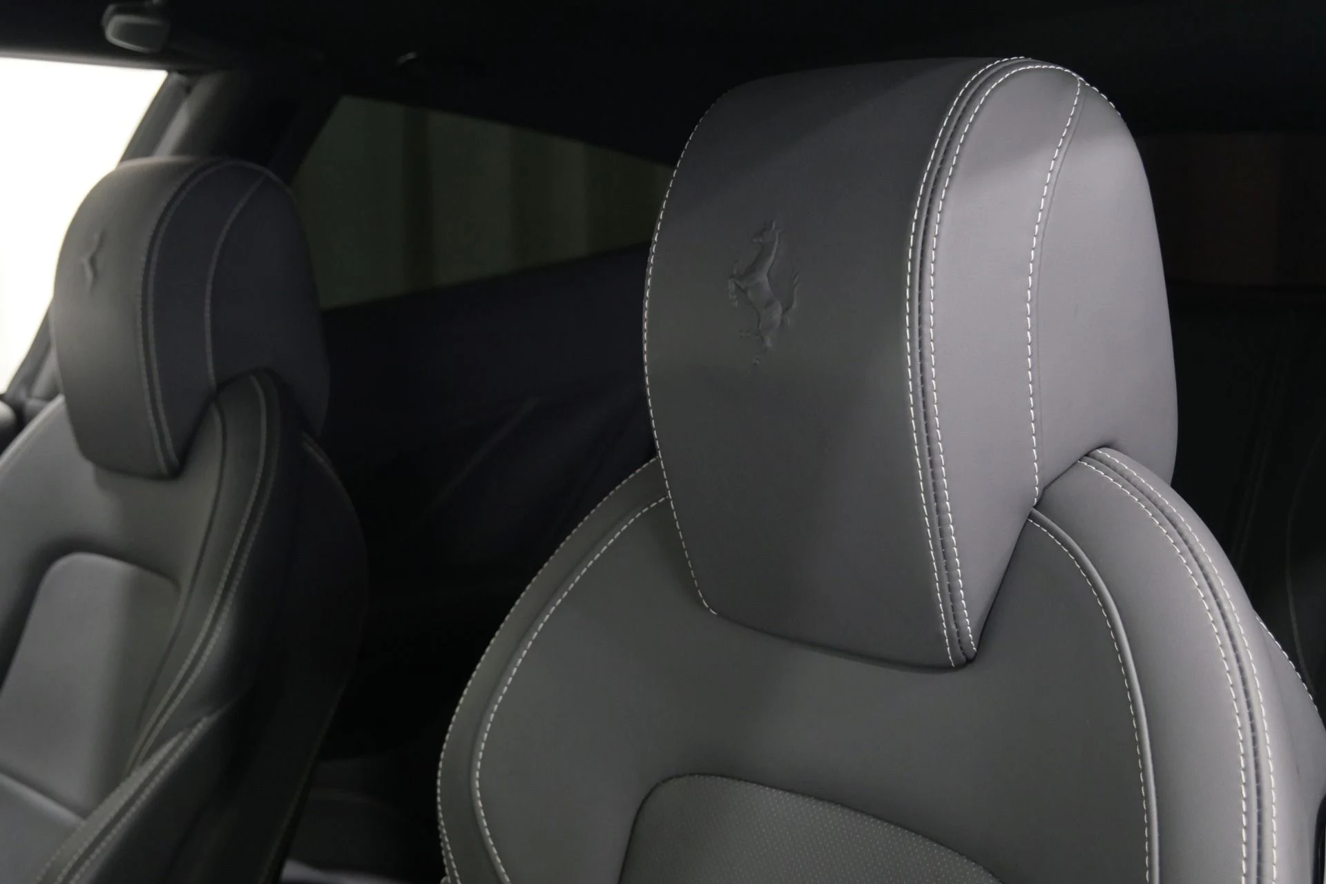 mph034_2777735400_Used_2012_Ferrari_FF_UAE_Edition_1762196572_e1b426c748