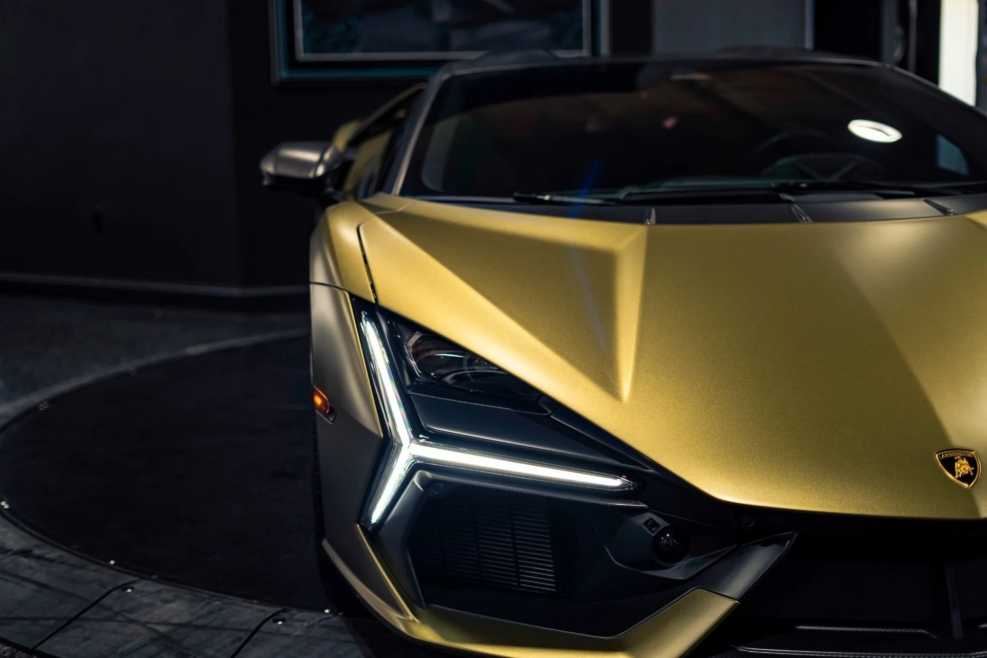 mph034_2779743678_Used_2025_Lamborghini_Revuelto_836_MSRP_Full_Body_PPF_Carbon_Roof_1780087440_49f8138e4c
