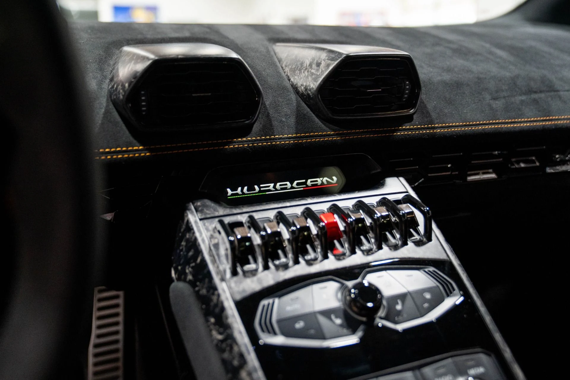 mph034_2819131831_Used_2019_Lamborghini_Huracan_LP_640_4_Performante_1767503962_fa207d771c