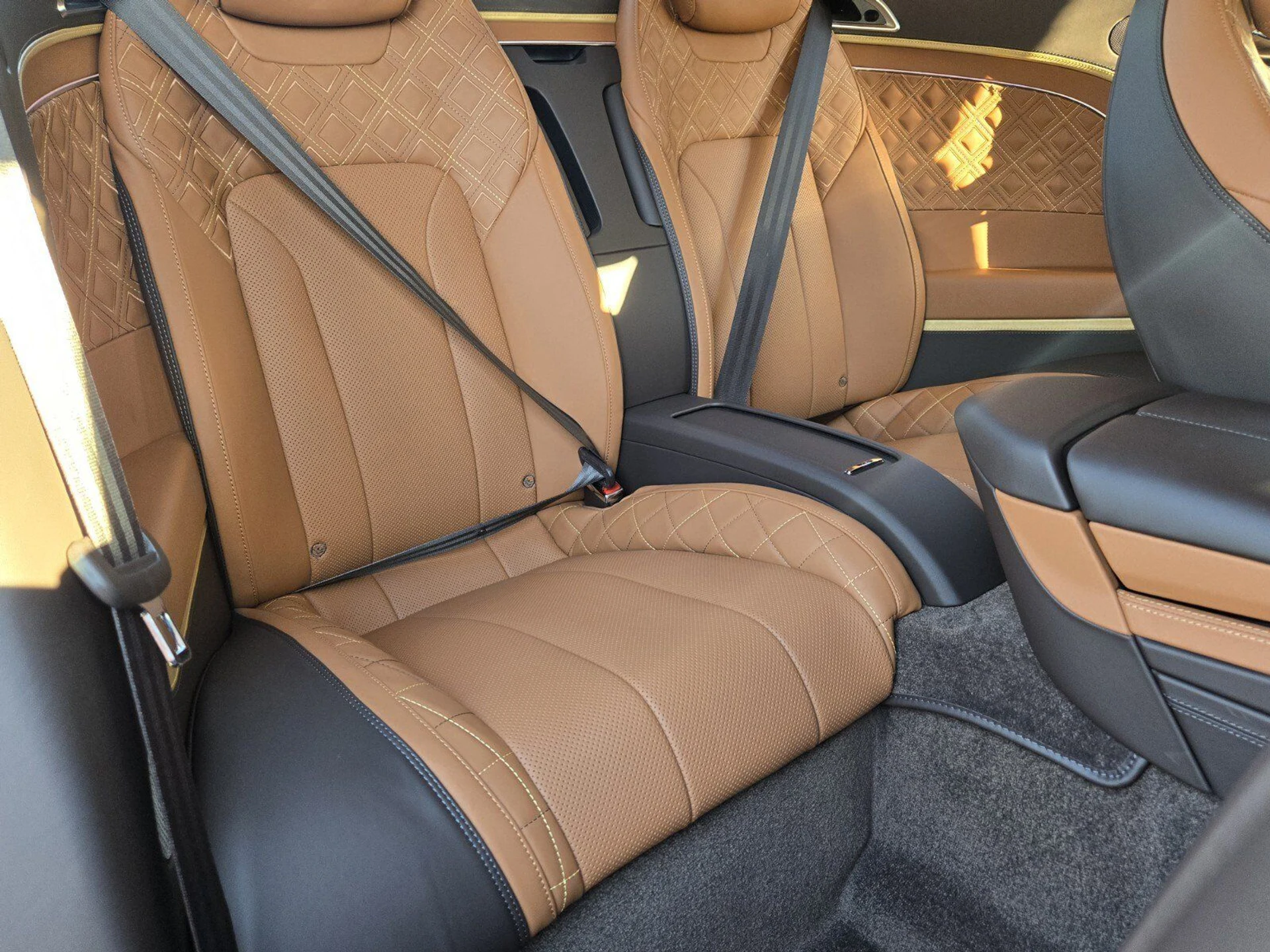 mph034_2826575826_d2819d31a1eefc64f3a3dd8078403820x_e116547471