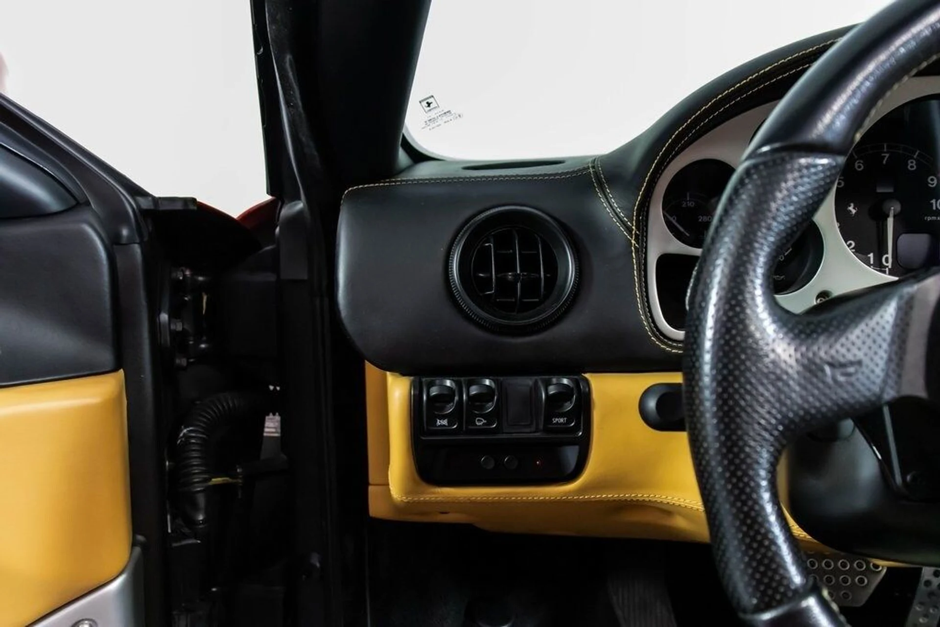 mph034_2830792077_c06cb1a3f545d5dc0670aca561d249b0x_e2569345d1