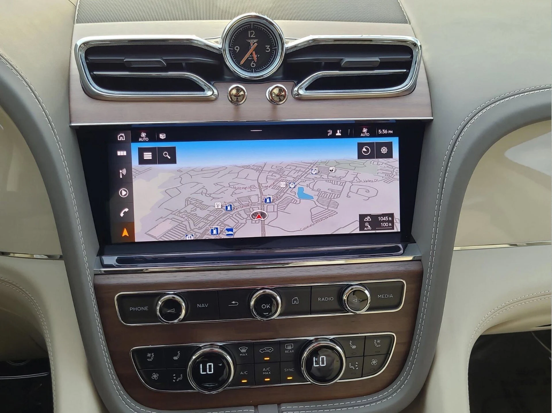 mph034_2843277717_a40942eabf1a2428bf003c1d11d3113ax_9cc2e46486