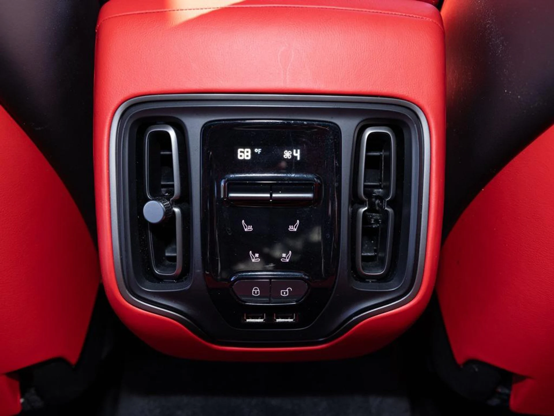 mph034_2844955580_408012007_6849ae37bc21500848008b54_238b84c396