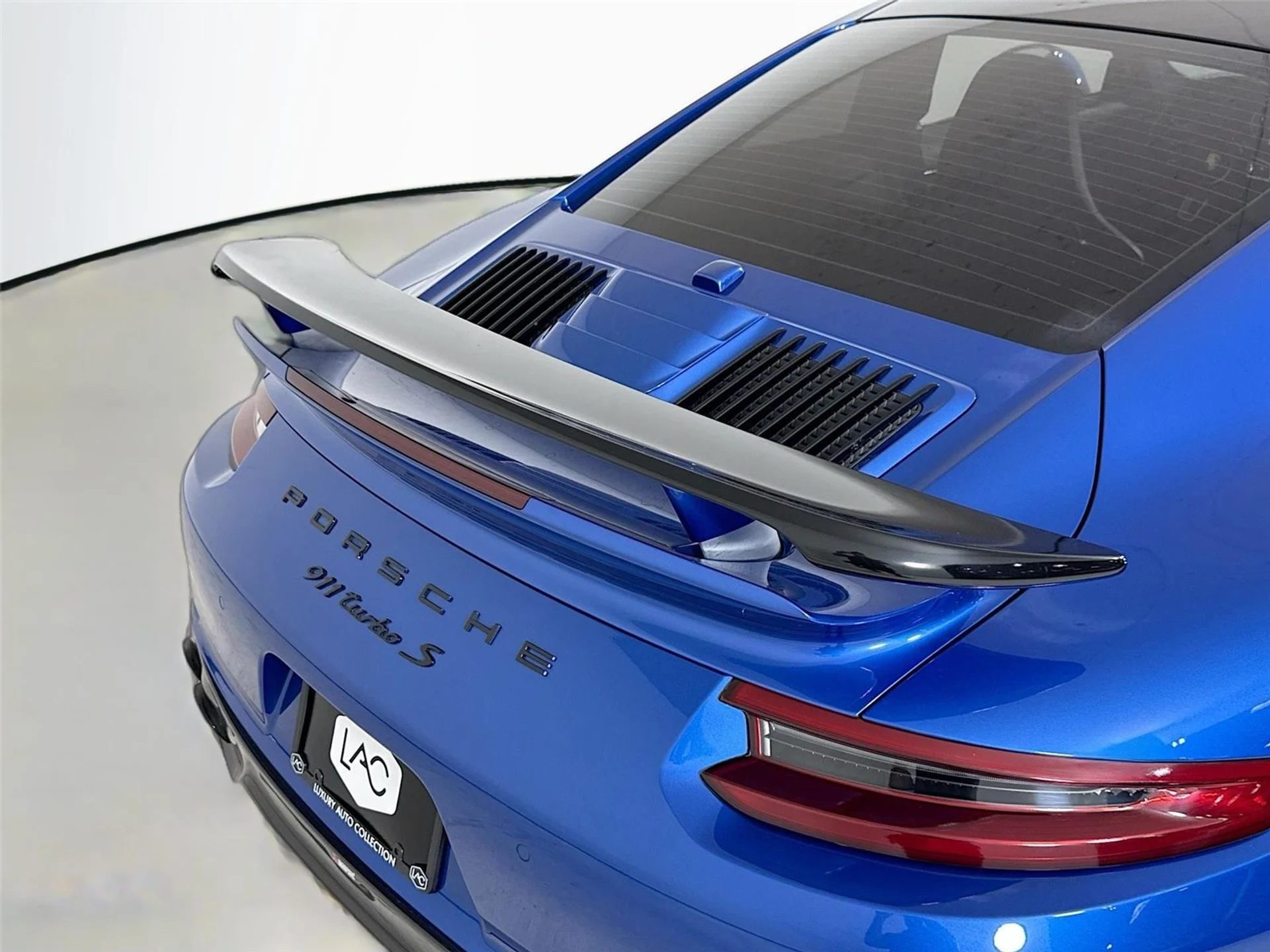 mph034_2847903452_06ca3319a73e9f28317af74e4f03b69f_186a0c8bd9