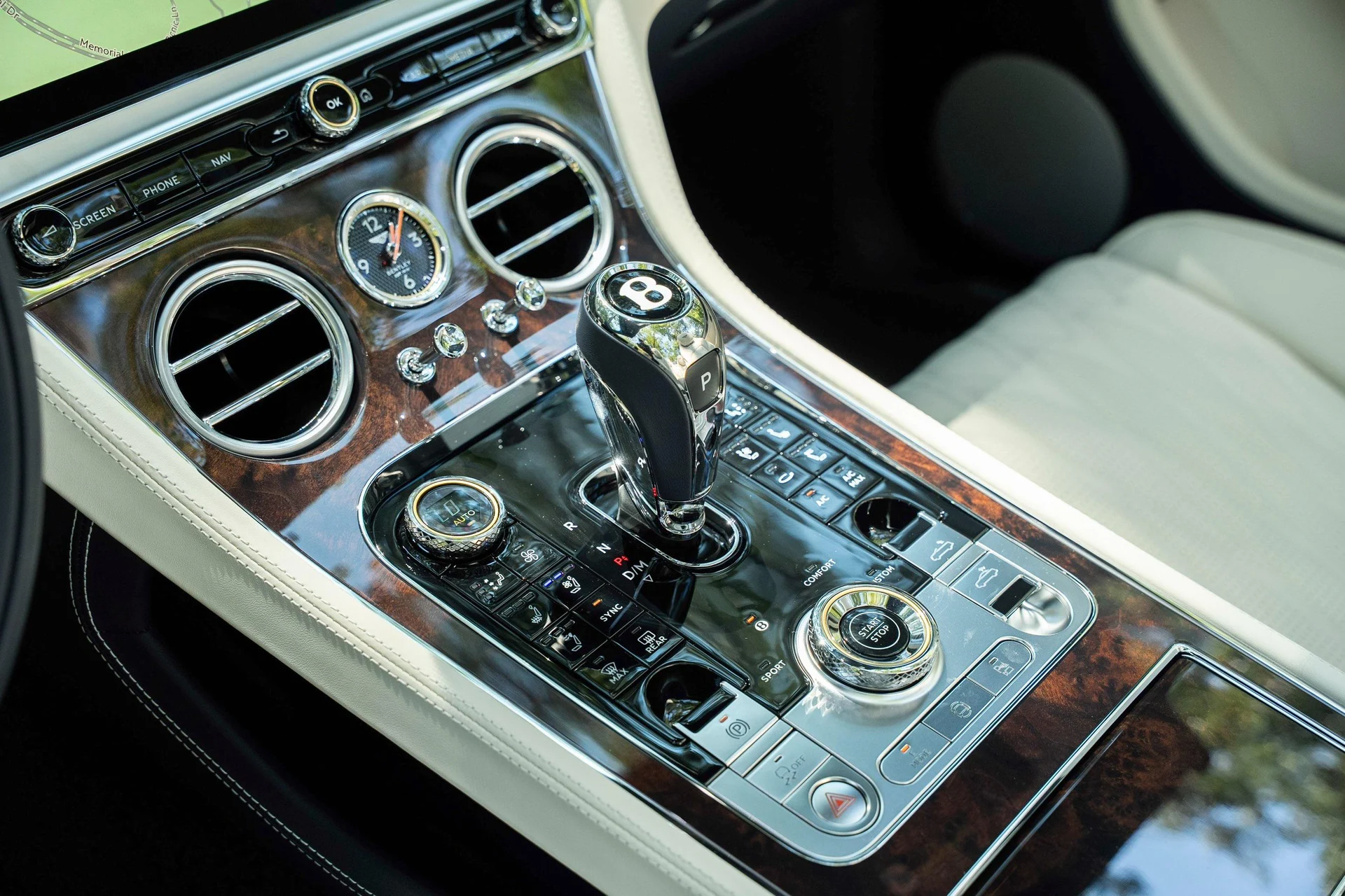 mph034_2853522752_451284869_695f546b9054447ae61080b8_7275ae6dcb