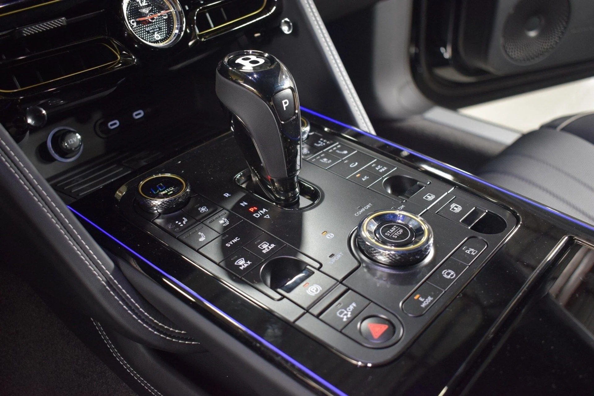 mph034_2859183960_e6b51662d8949092666ea25780bb65c6x_0bdfb5c533