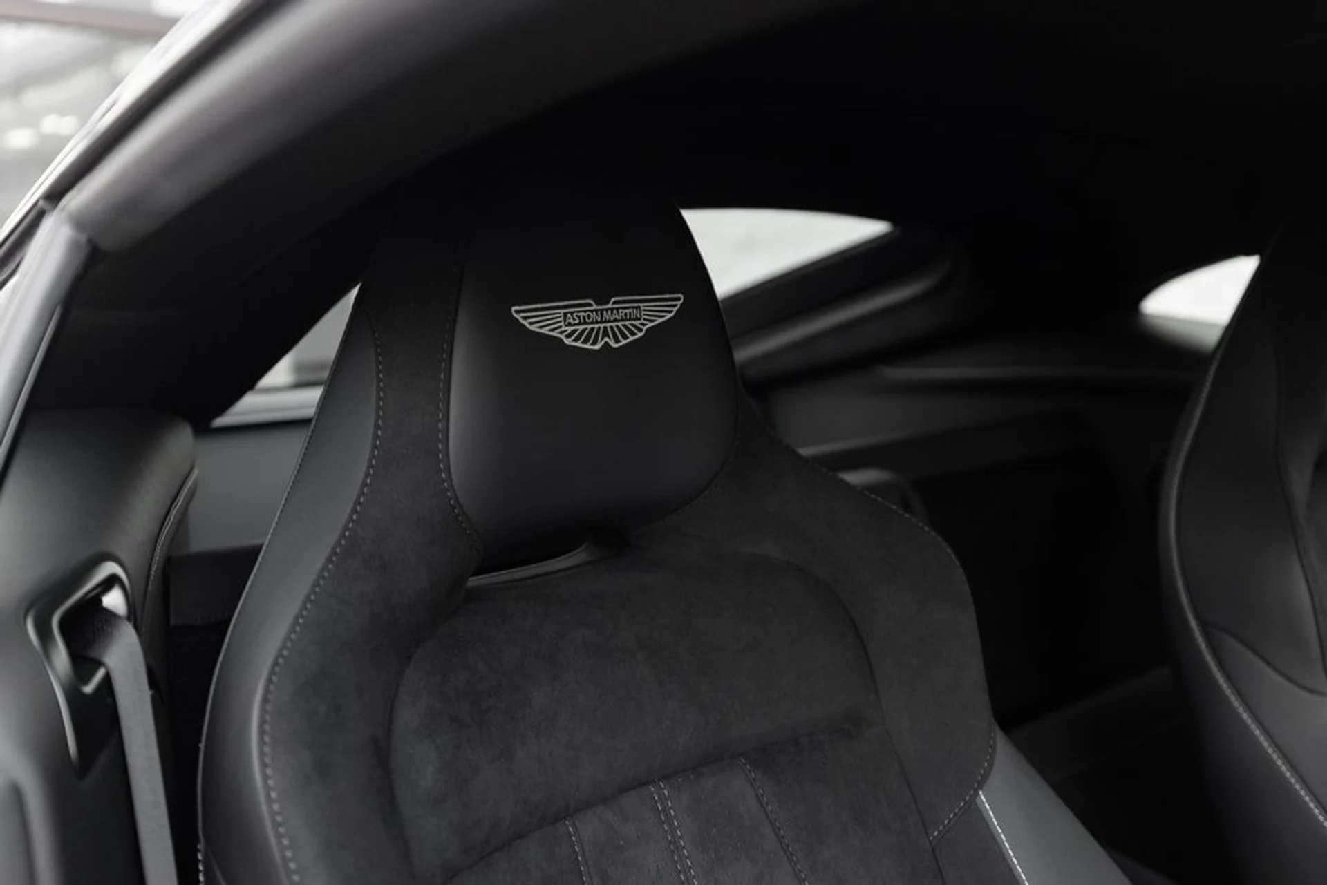 mph034_2867075531_17a0ef0038f4585deb4408554561cbdcx_6480647006