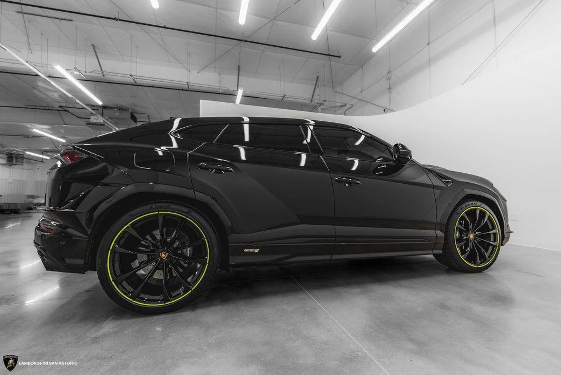 mph034_2868684750_Hh5bnjhzg_Km7c3_V05_Aaoje9du_W0_1fbeb3b343