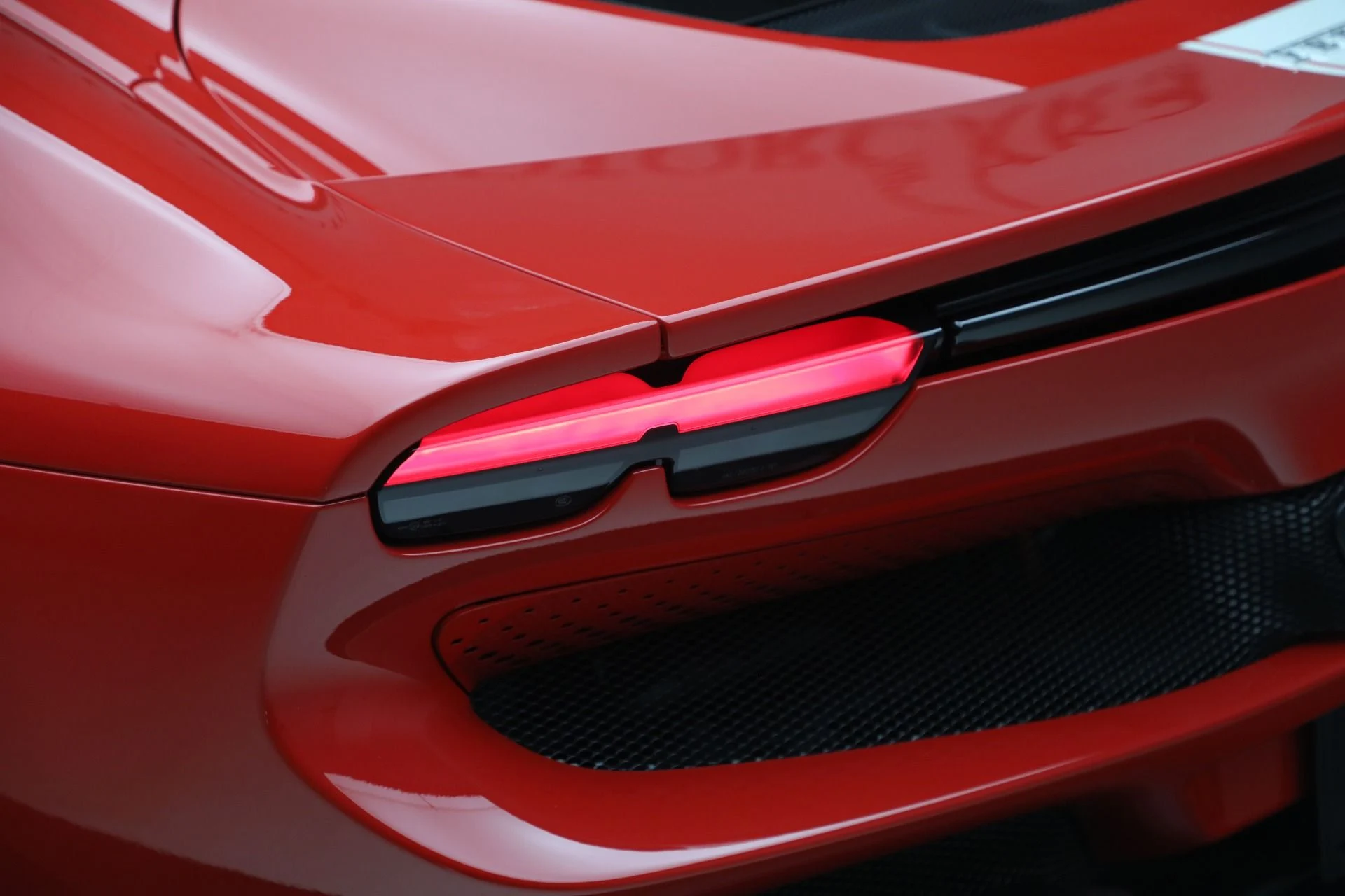 mph034_2869356068_Used_2025_Ferrari_296_GTS_1764032474_f9a468bca8