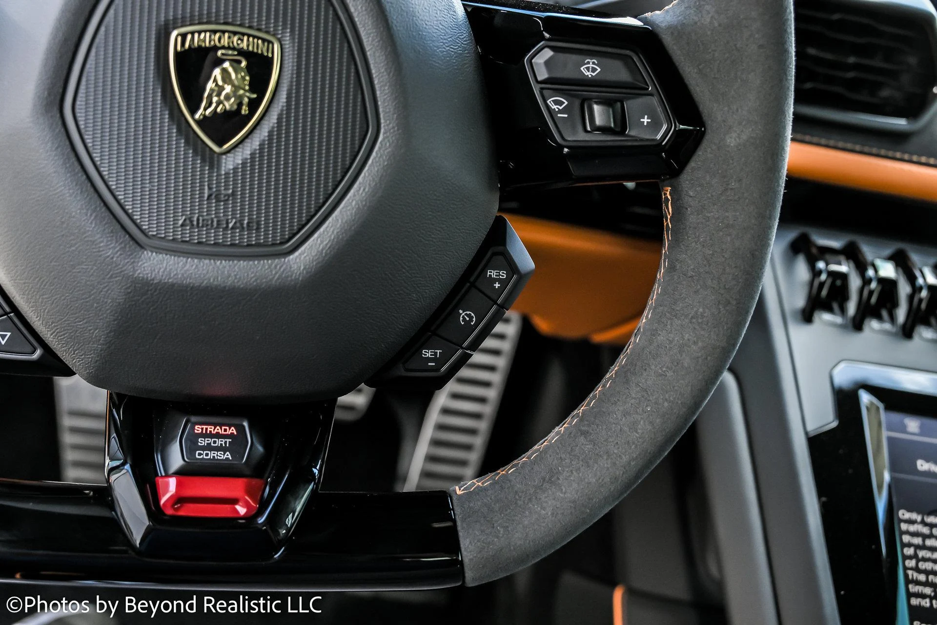 mph034_2885803615_Used_2024_Lamborghini_Huracan_Tecnica_1757145940_a0538adc4c
