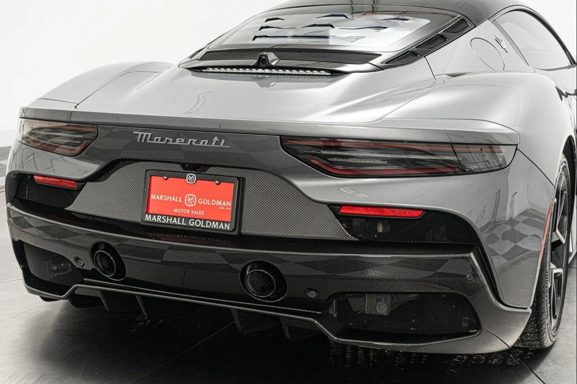 mph034_2894887215_Mly_PN_Ikob7_Gu_C679mgw_HBO_Be_Gig_77d9781fa5