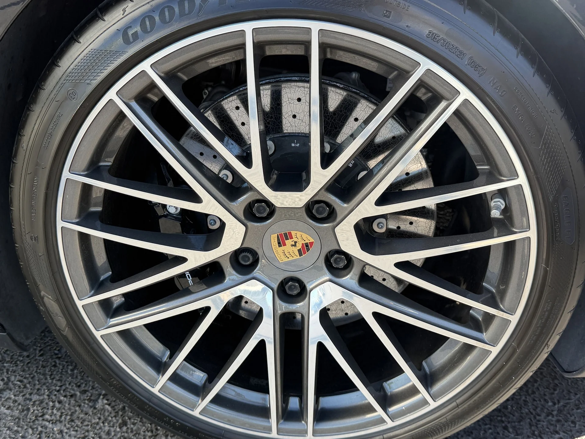 mph034_2895102942_e4f80412ef71e02a76194d893fce64ecx_ce16a87a97