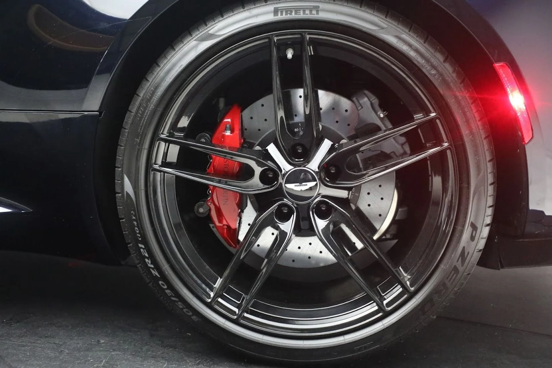 mph034_289986938_Used_2019_Aston_Martin_DBS_Superleggera_1688394495_f05646baf1