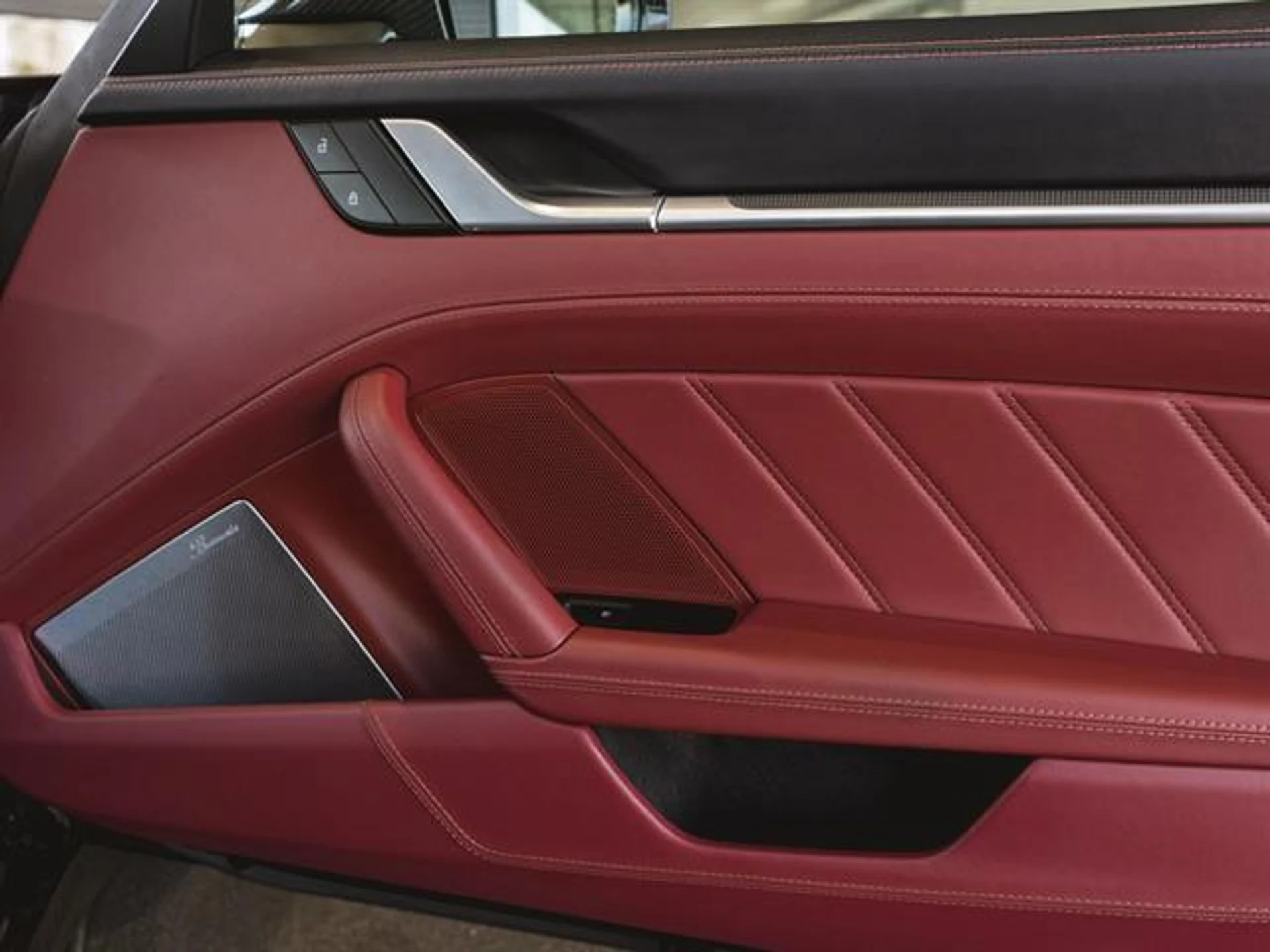 mph034_2922005602_Uqxv_BP_Xzb4a8_Oo_G8wt03_L11_QC_4_8bd611c1f9