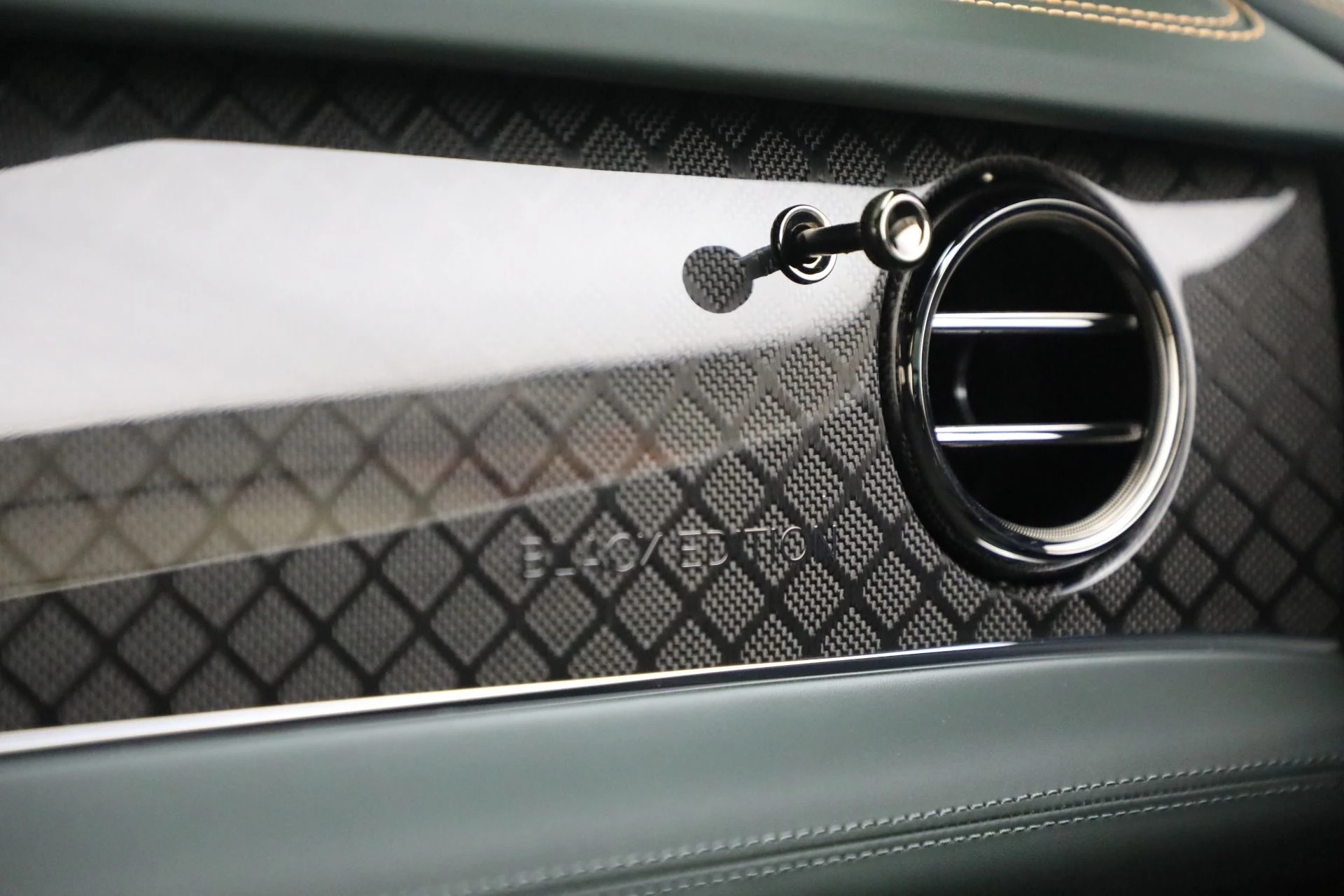 mph034_292294972_New_2025_Bentley_Bentayga_S_Black_Edition_74dcf88647