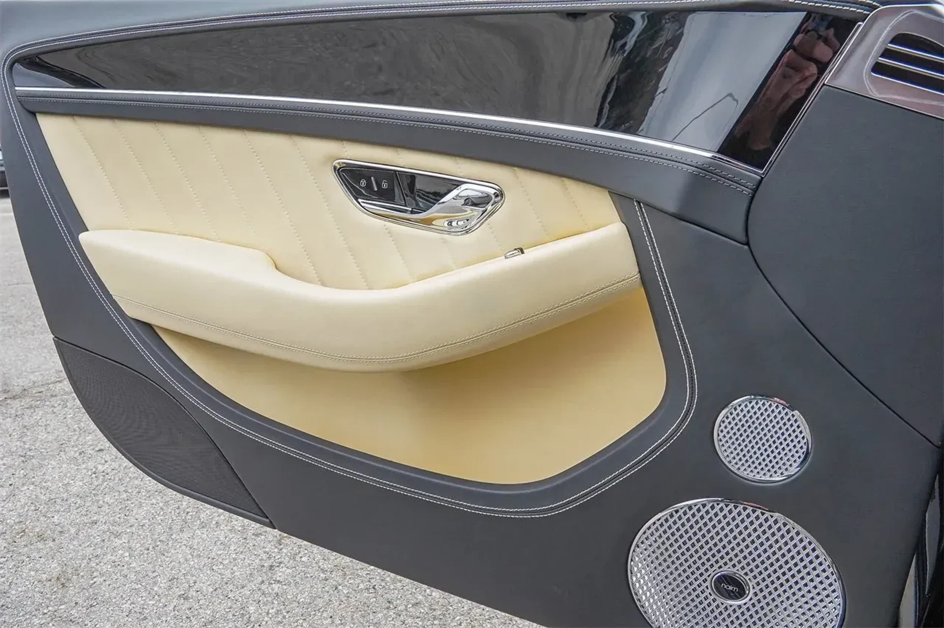 mph034_2925192671_39ebbe20e03d4adcafefbad1ce484e98_53d5d8c10a