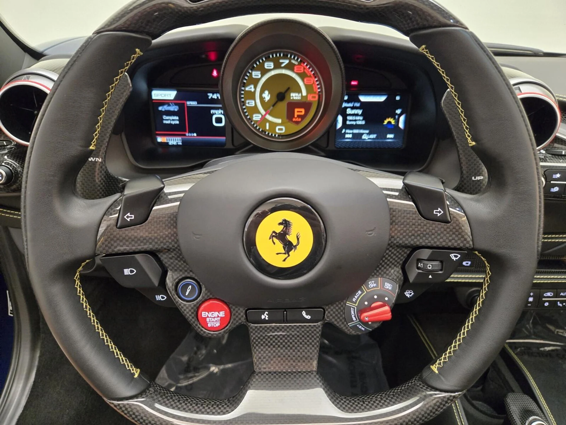 mph034_2949790987_Used_2021_Ferrari_F8_Spider_1754981905_5fed3f572d