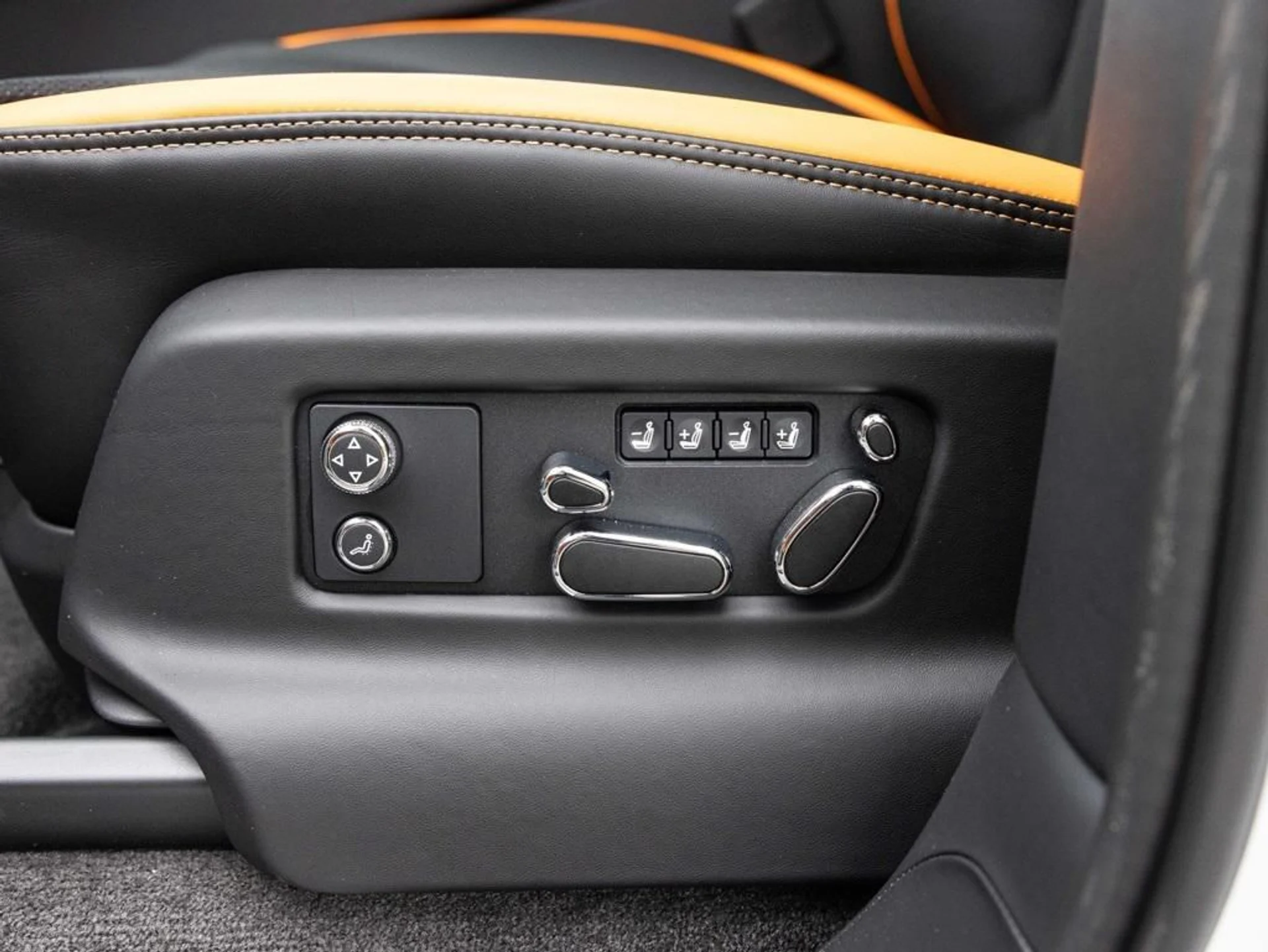 mph034_2950813056_480417655_69442338815a036f0aabfc25_40c170f7a0