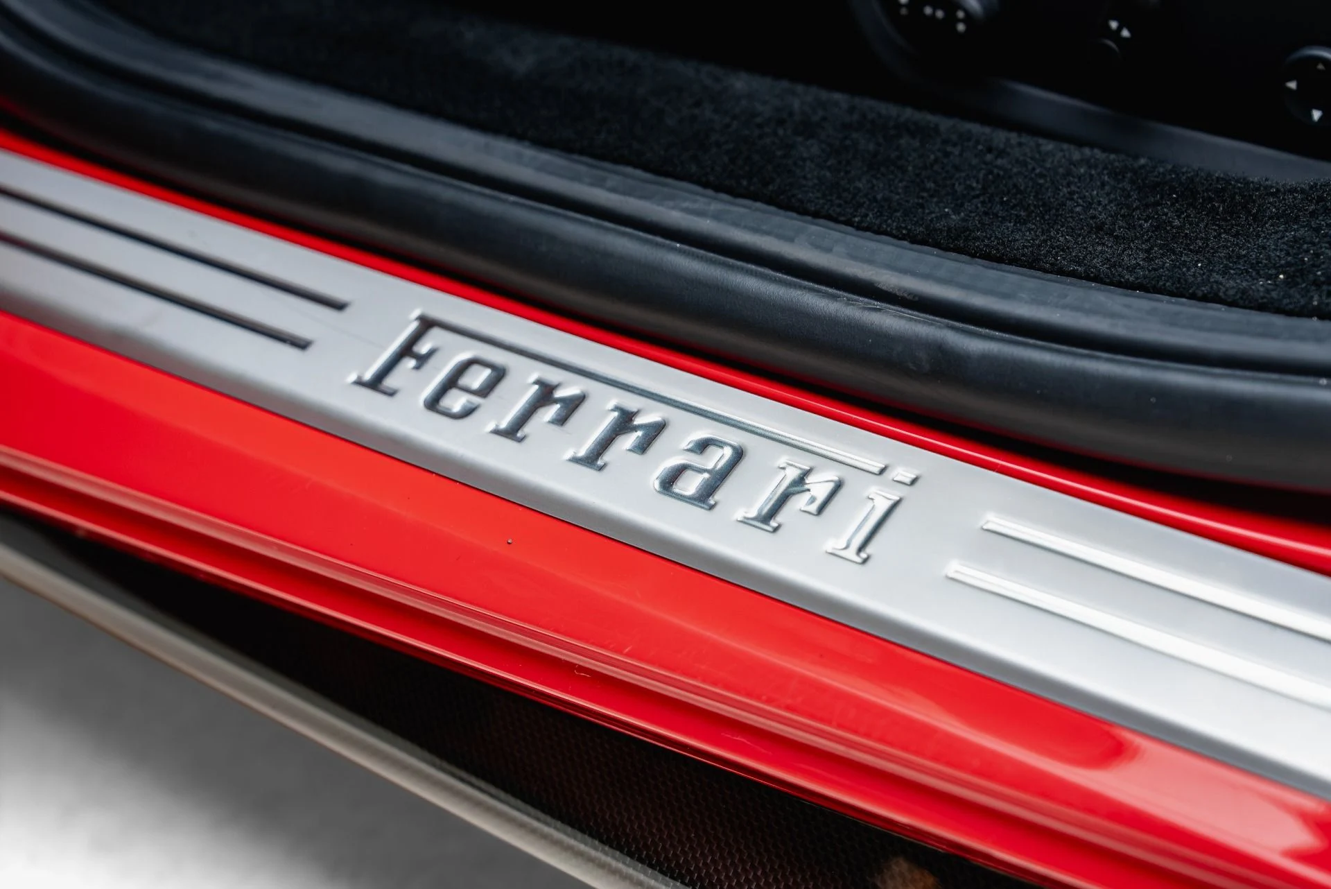 mph034_2952981849_Used_2018_Ferrari_488_GTB_1785446215_3d2bce2210