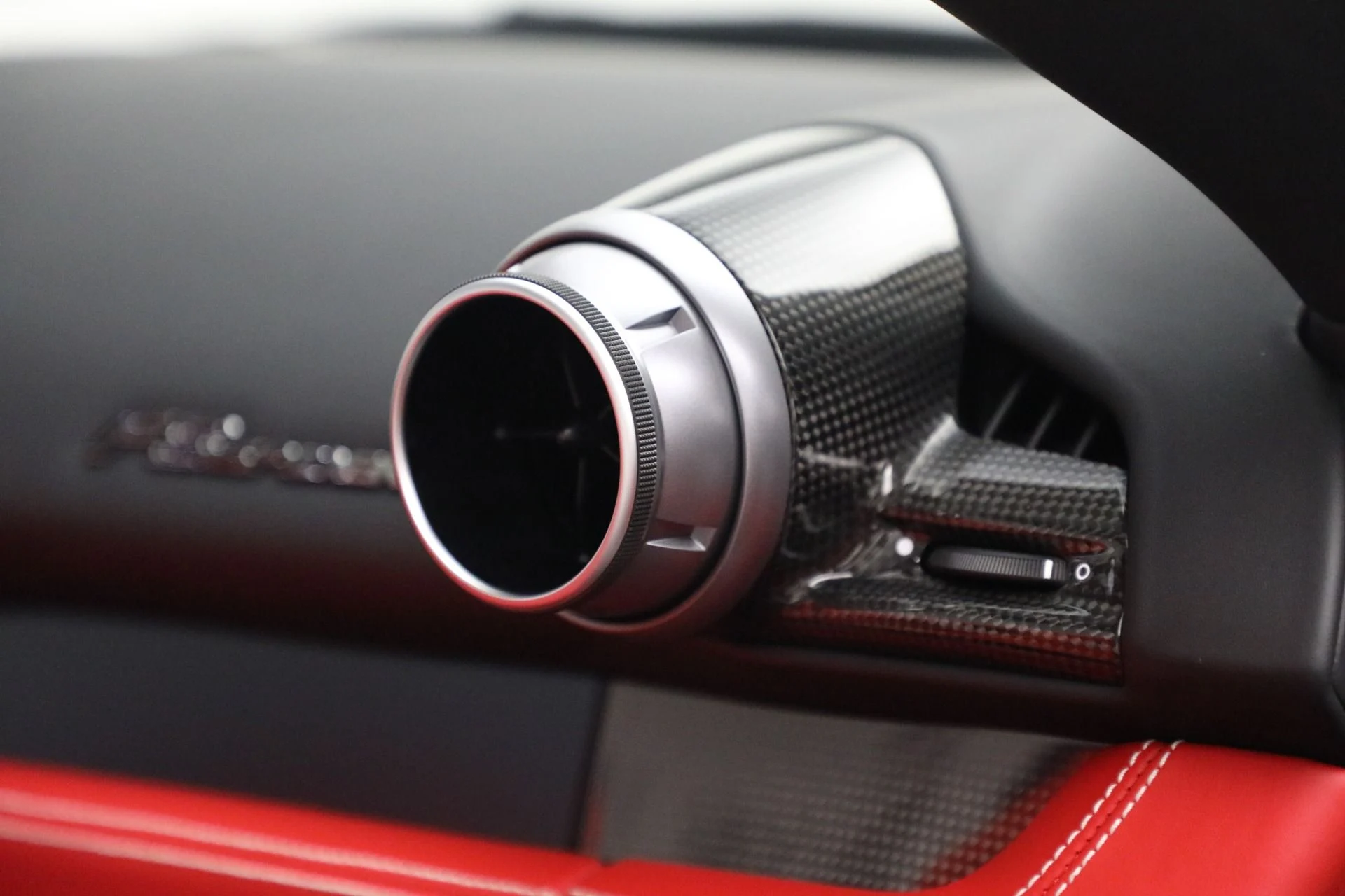 mph034_2955056451_Used_2023_Ferrari_F8_Spider_a5a2ef0287