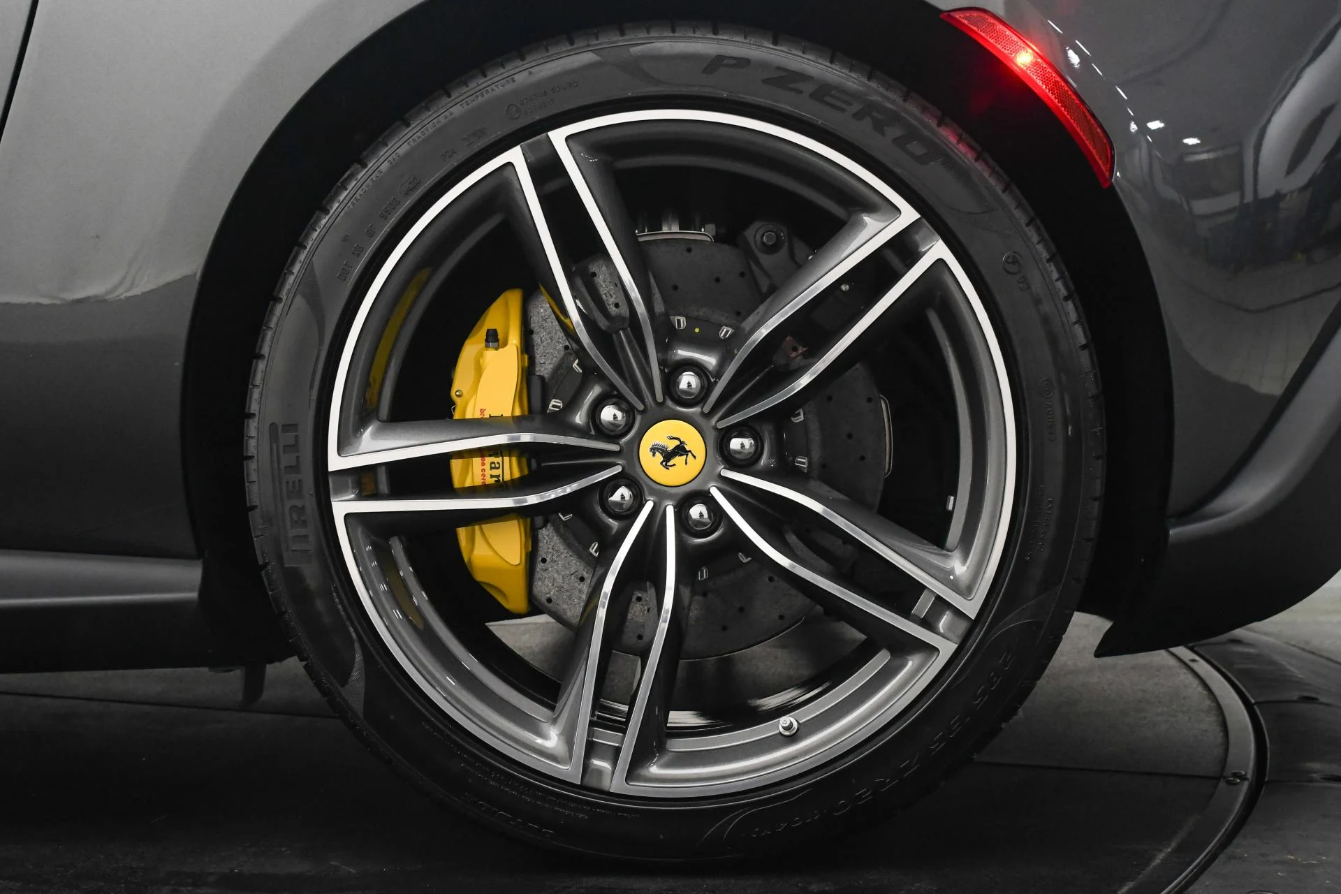 mph034_2960108115_Used_2024_Ferrari_Roma_1750406907_b75622c35d