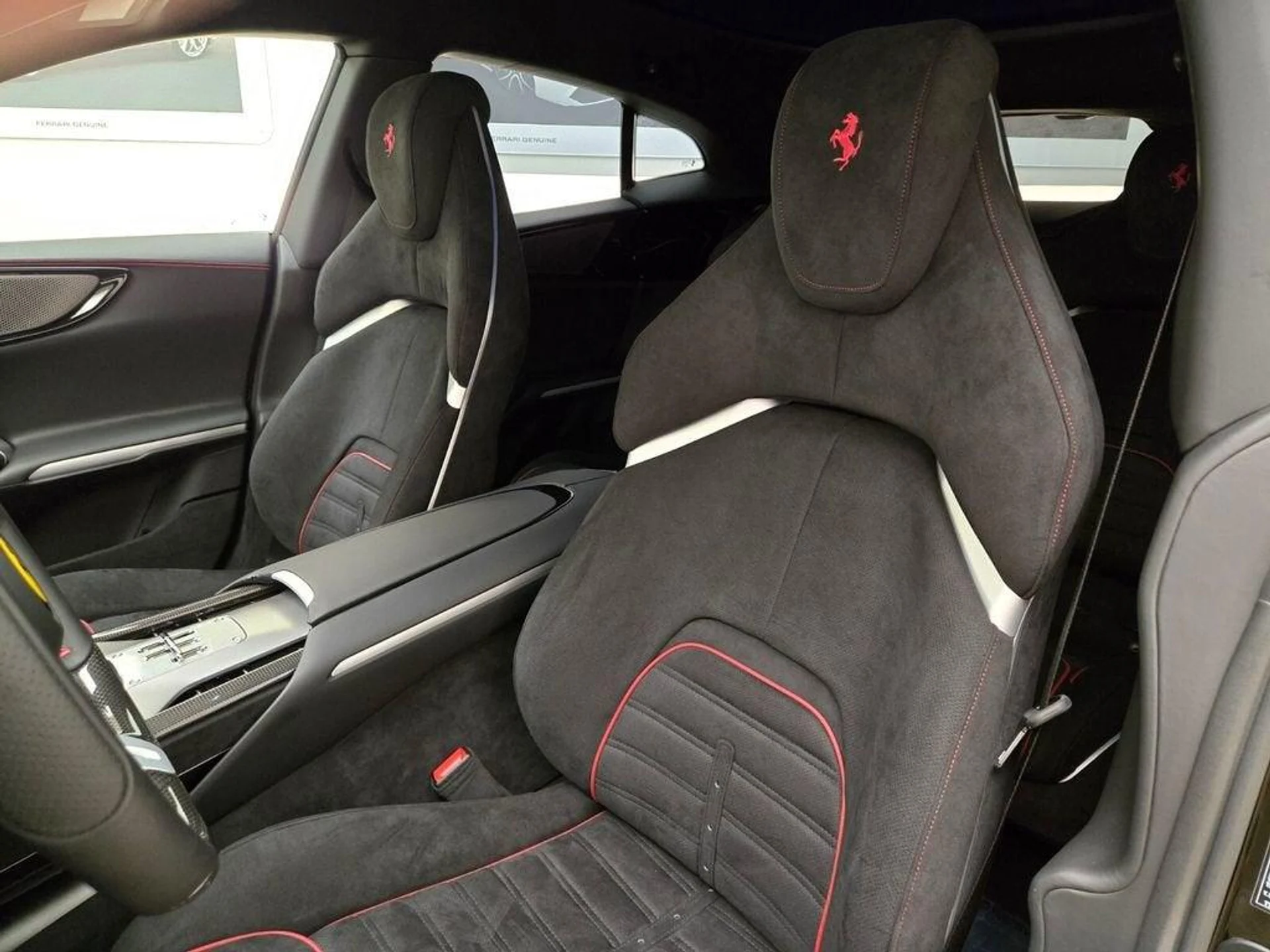 mph034_2967701650_Used_2026_Ferrari_Purosangue_1771612876_fd6592d8fe