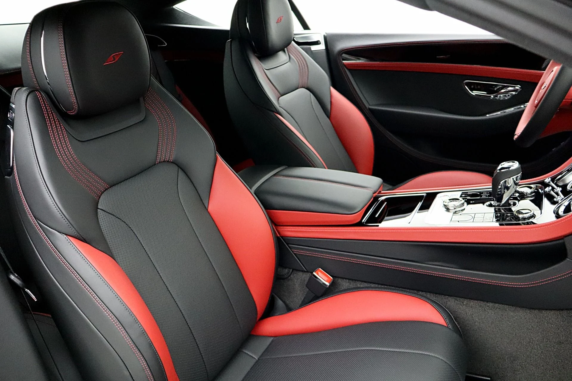 mph034_2967984827_New_2026_BENTLEY_CONTINENTAL_GT_S_846555cd29