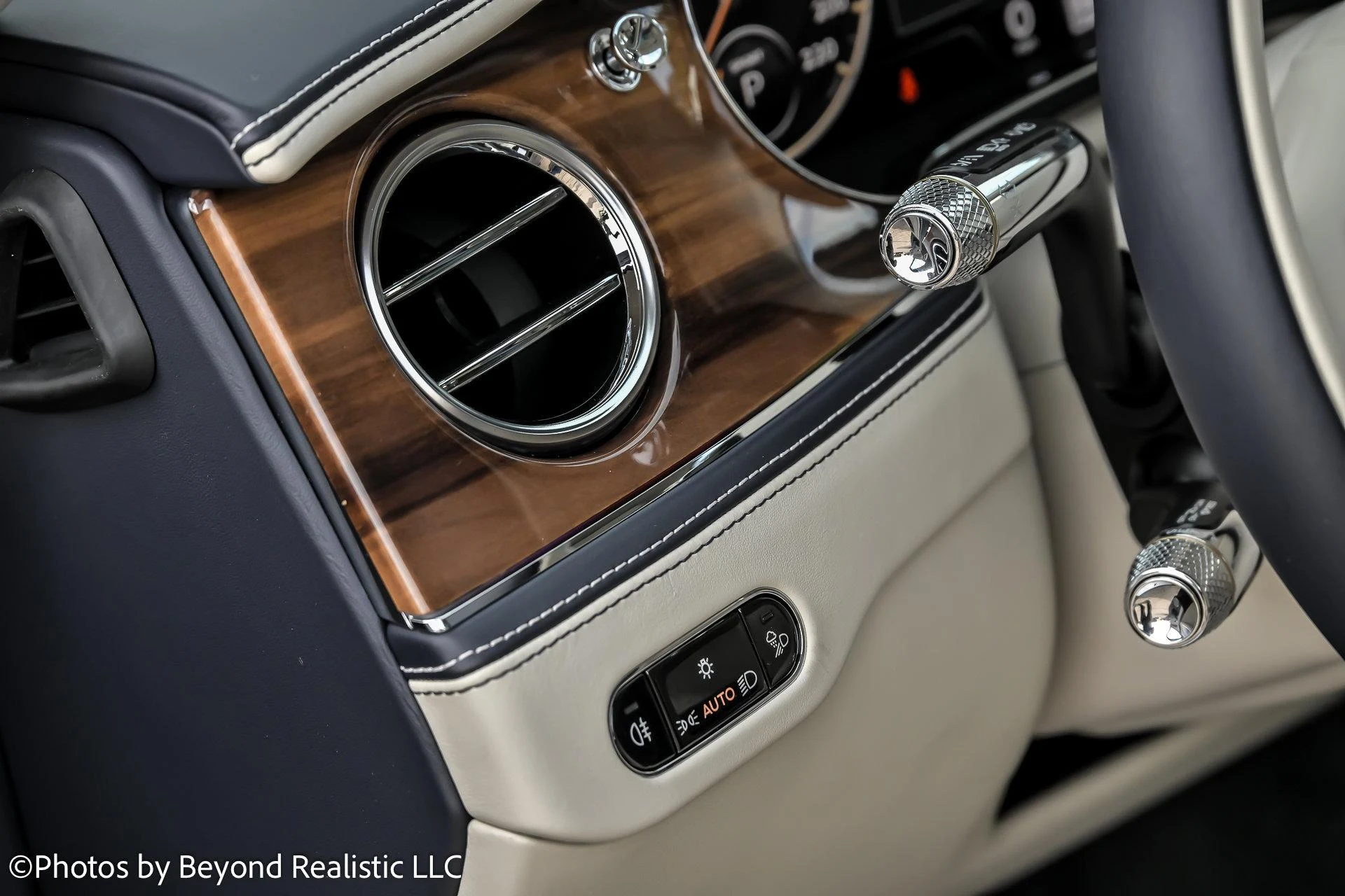 mph034_2978204260_Used_2022_Bentley_Flying_Spur_W12_1761810949_a9b367a77b