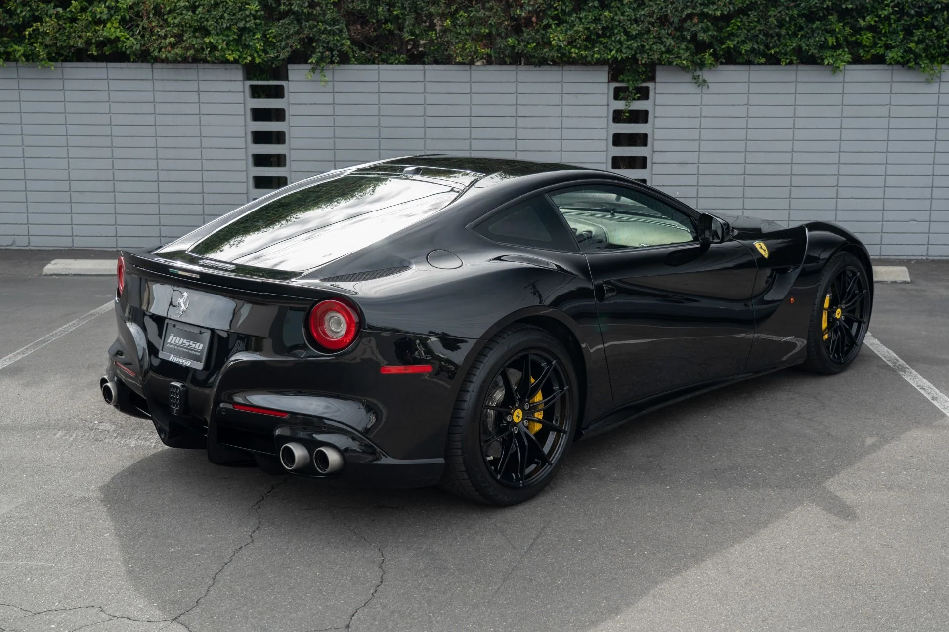 mph034_2985812266_Used_2014_Ferrari_F12berlinetta_1756490493_cb47e0b53e