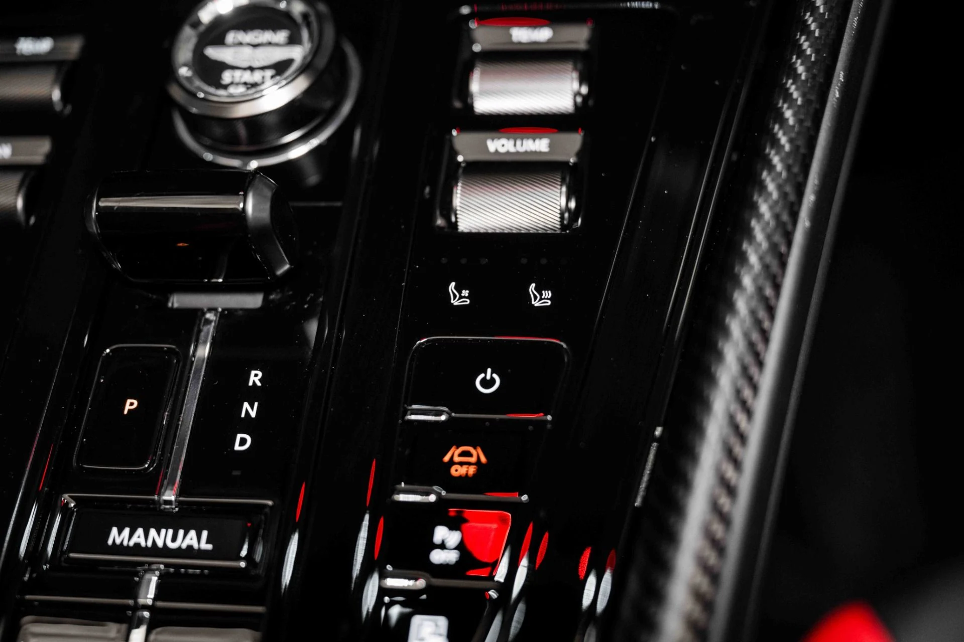 mph034_299684634_Used_2025_Aston_Martin_DB_12_VOLANTE_Volante_1726938733_3649fdfe16