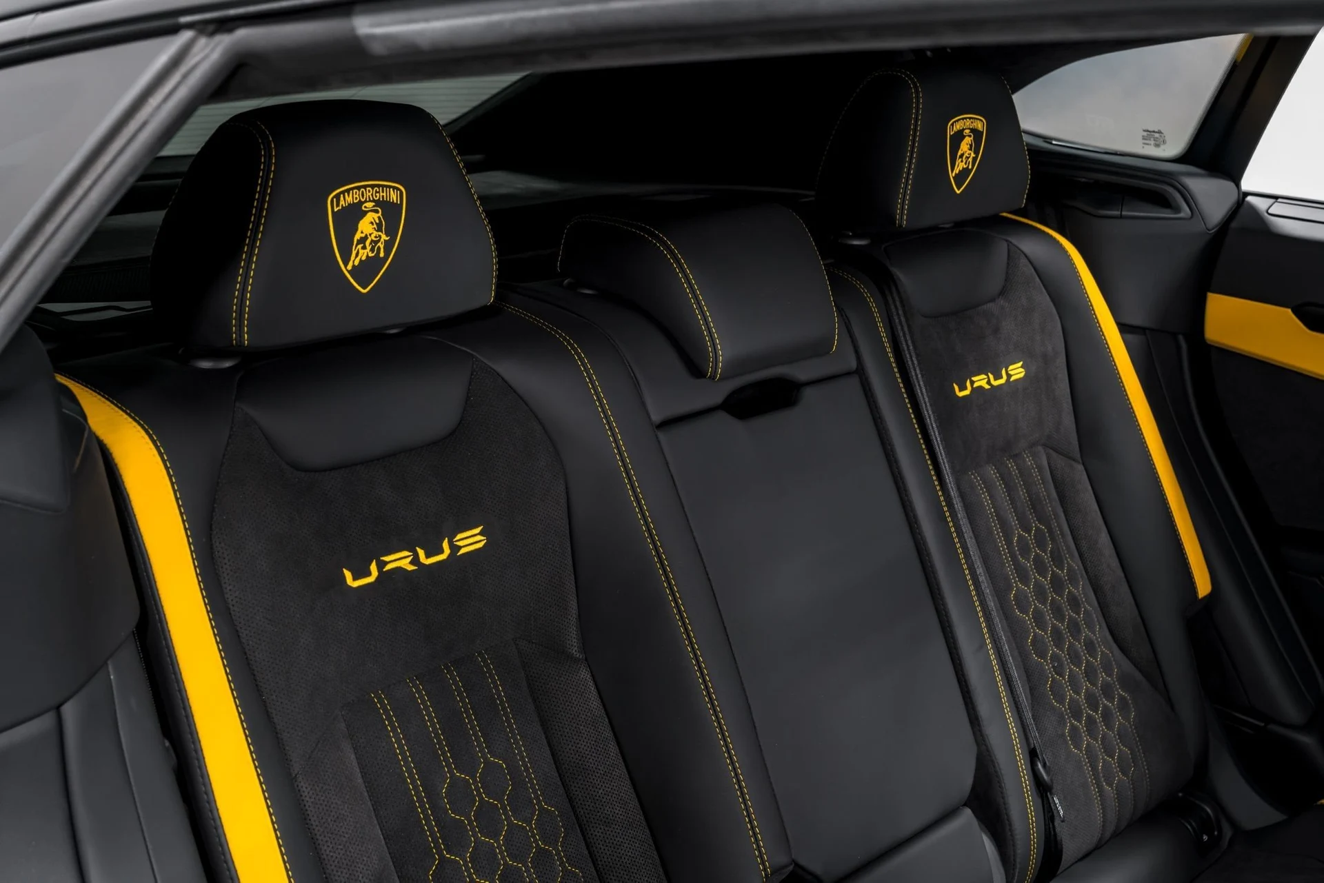 mph034_3000692123_54768cc74879ae5c6b4a081e475b8c82x_3cb60f039d