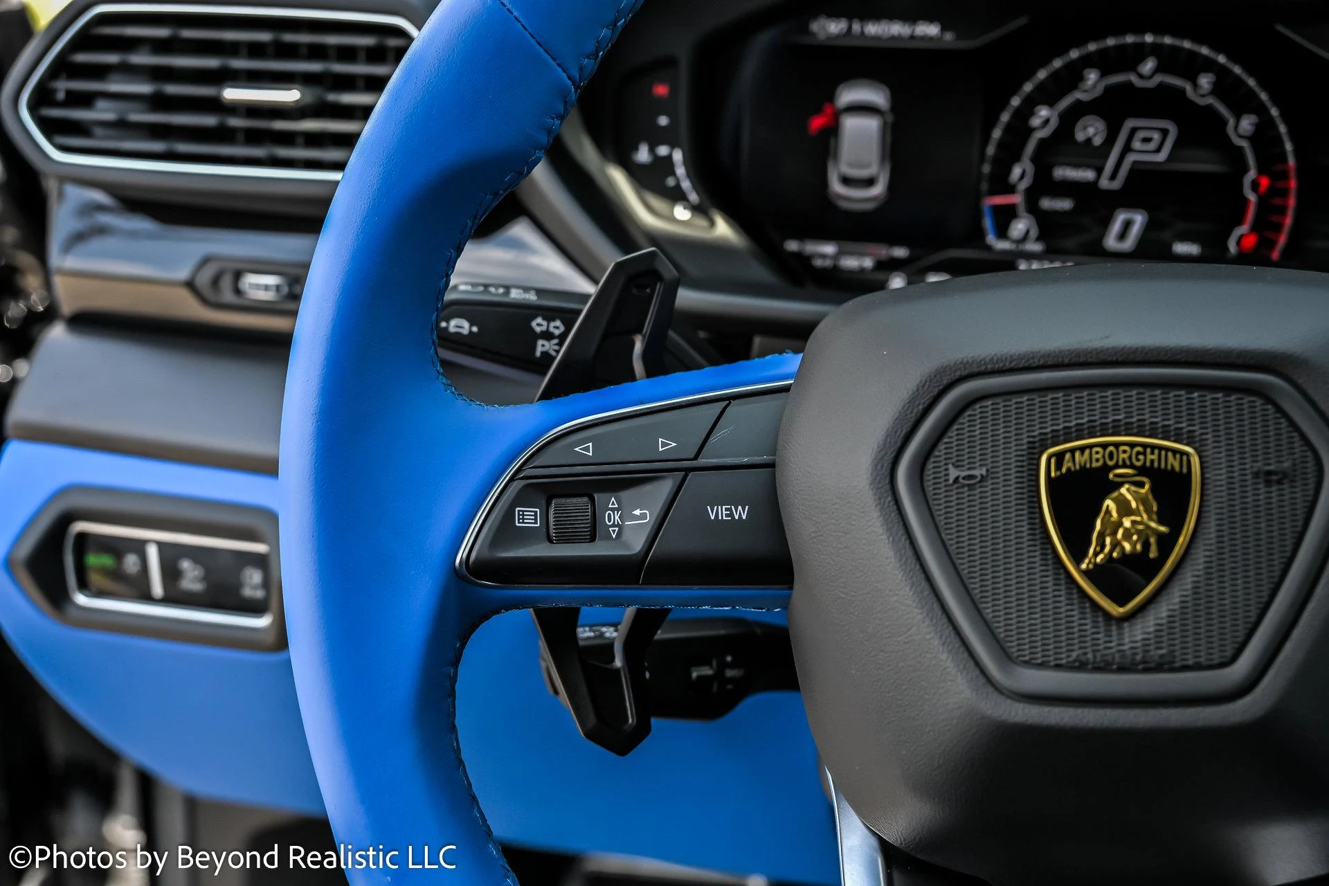 mph034_3002990945_Used_2022_Lamborghini_Urus_1754726509_30a6b7003c