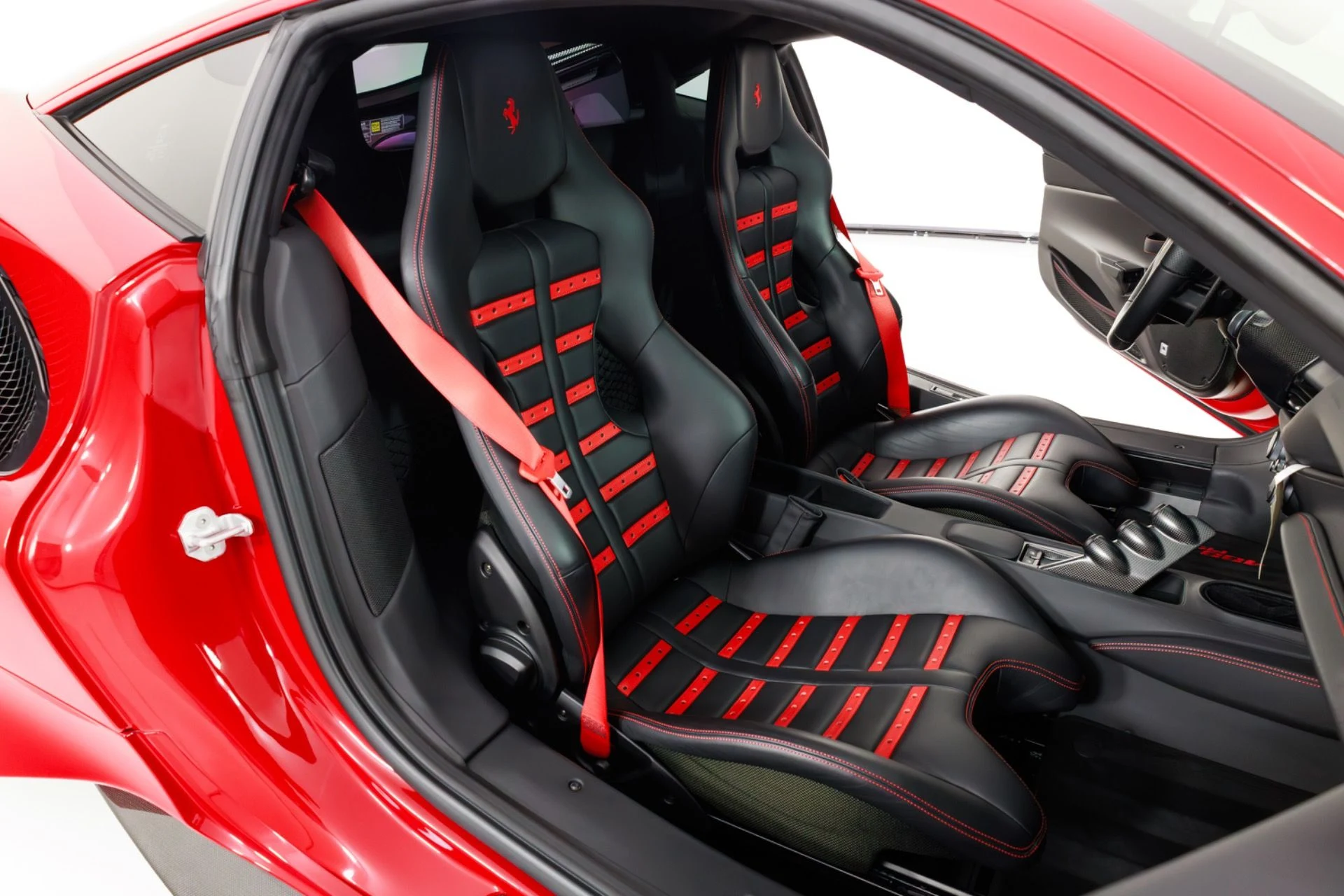 mph034_3031638602_Used_2019_Ferrari_488_Pista_1780072971_b242f7f392