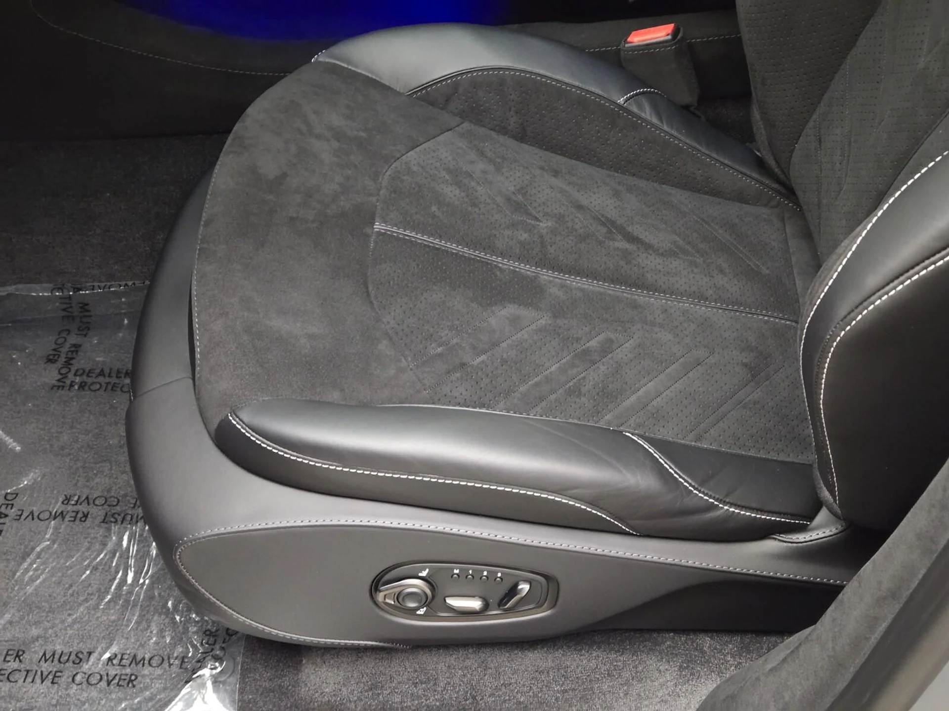 mph034_3031737788_New_2026_Aston_Martin_DBX_S_1776143676_0309724d78