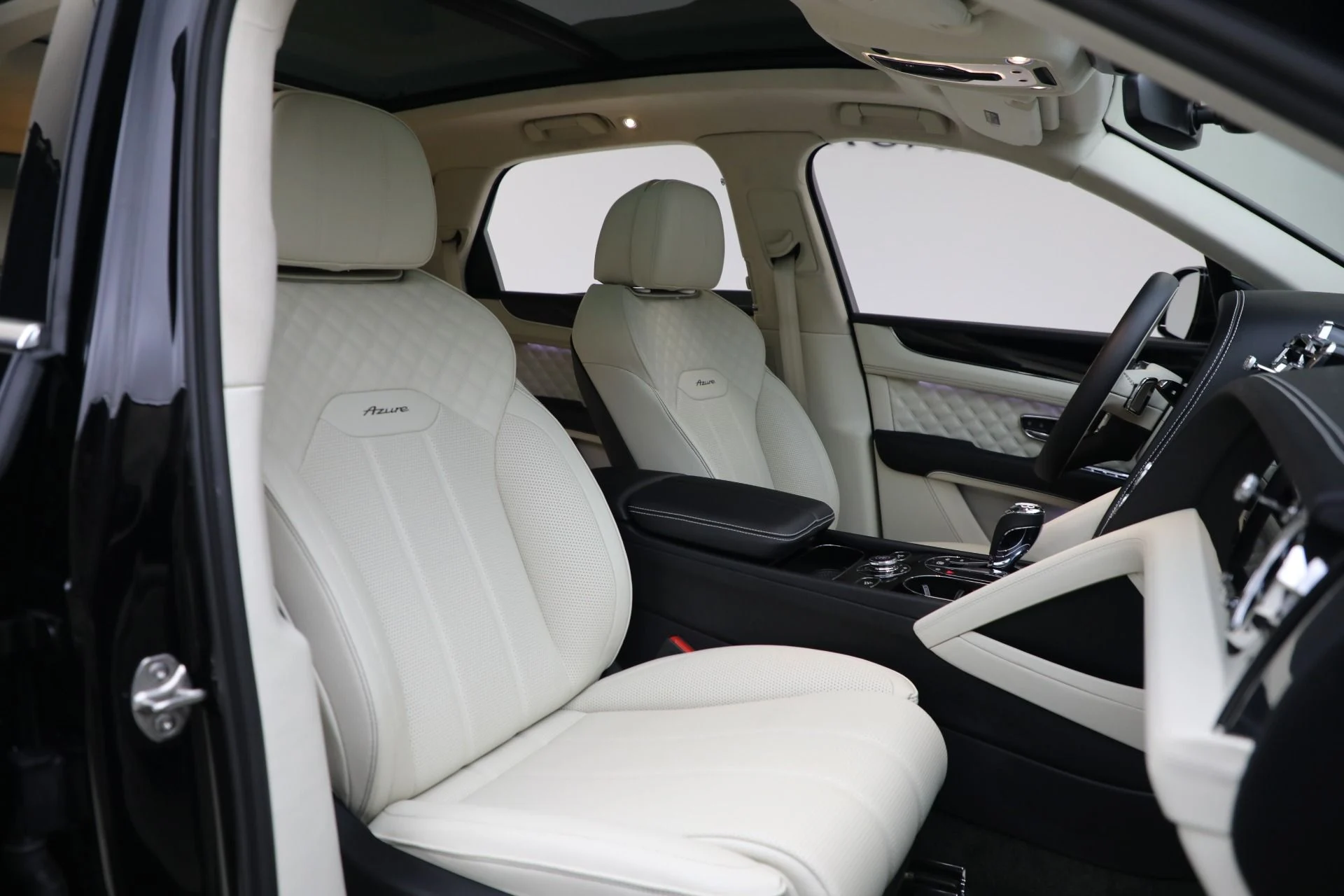 mph034_304251456_Used_2023_Bentley_Bentayga_Azure_V8_03e3722bd9