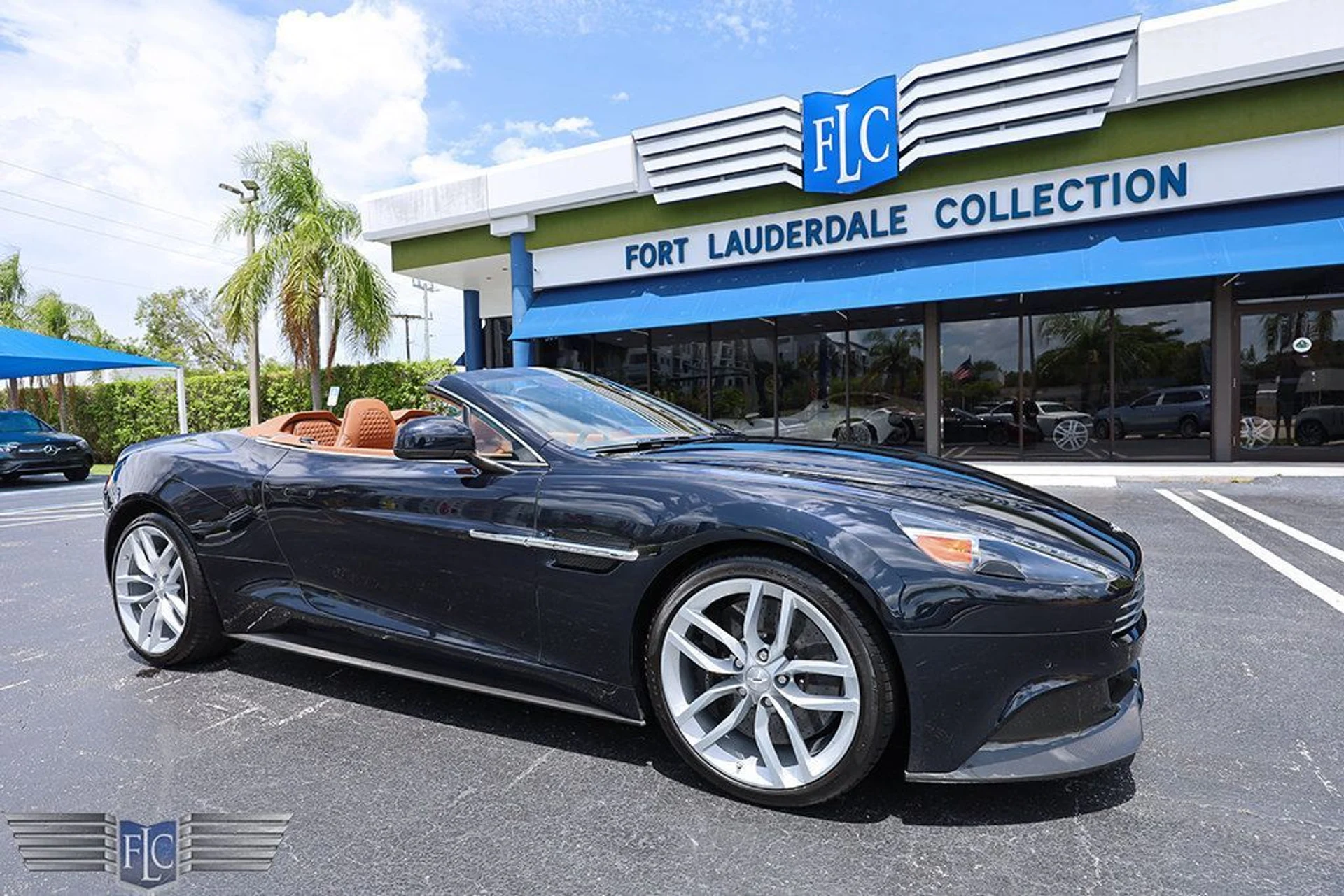 mph034_3044287395_used_2016_aston_martin_vanquish_2drvolante_6305_23035599_35_1024_4f1b61ce47